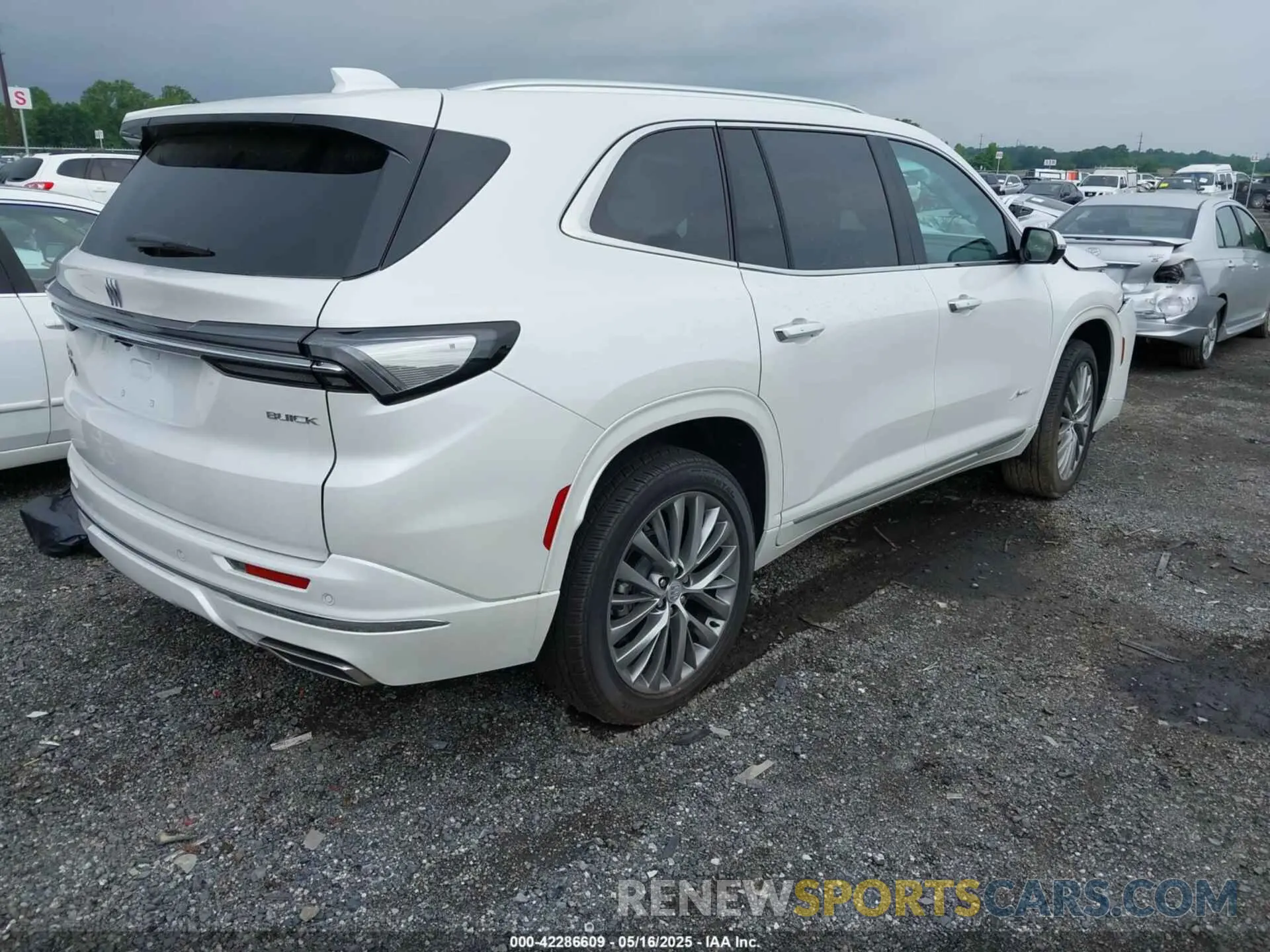 4 fotografías del automóvil dañado 5GAEVCRSXSJ110405 BUICK ENCLAVE 2025