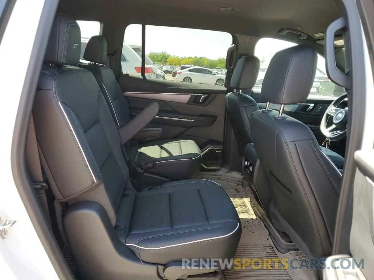 11 fotografías del automóvil dañado 5GAERBRS4SJ112780 BUICK ENCLAVE SP 2025