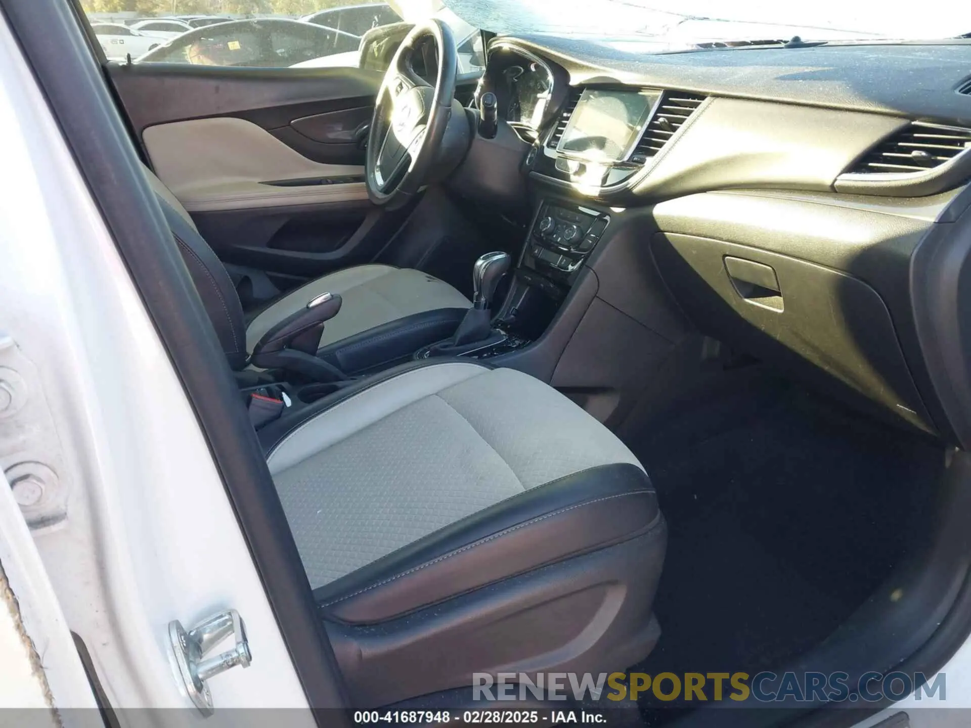 5 fotografías del automóvil dañado KL4CJ1SB4KB709420 BUICK ENCORE 2019