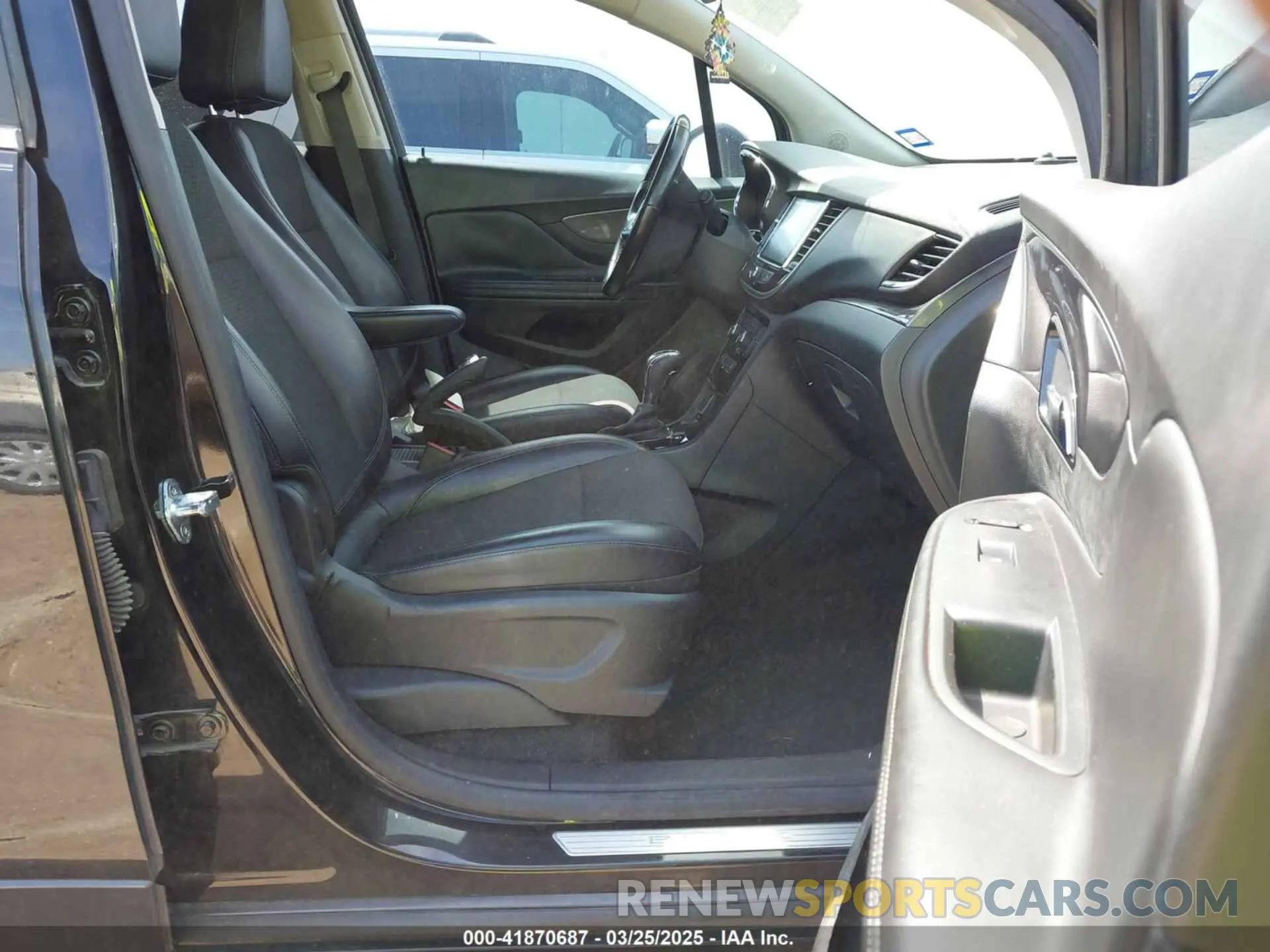 5 fotografías del automóvil dañado KL4CJ1SB5KB789178 BUICK ENCORE 2019