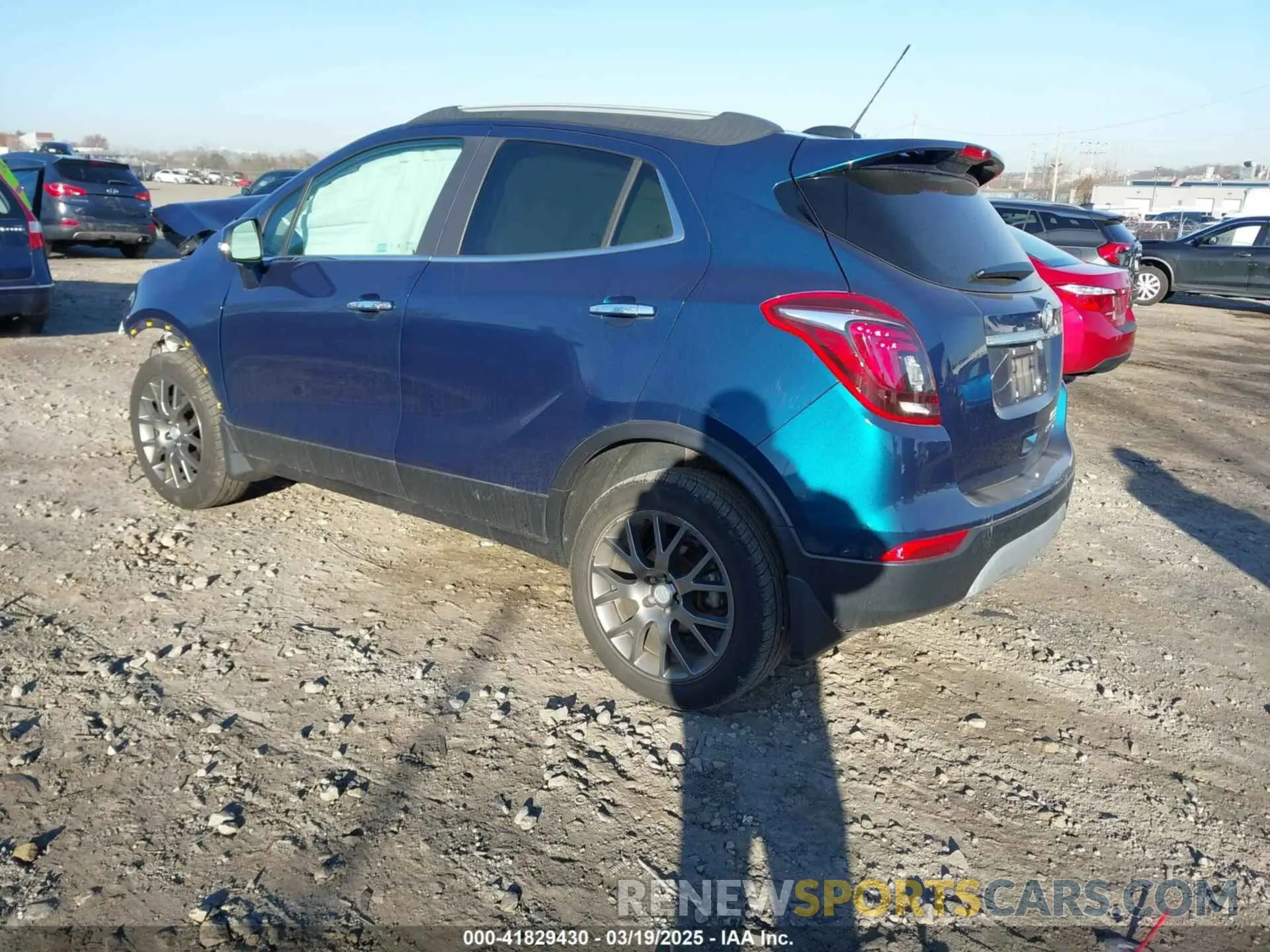 3 fotografías del automóvil dañado KL4CJ2SB1KB880003 BUICK ENCORE 2019