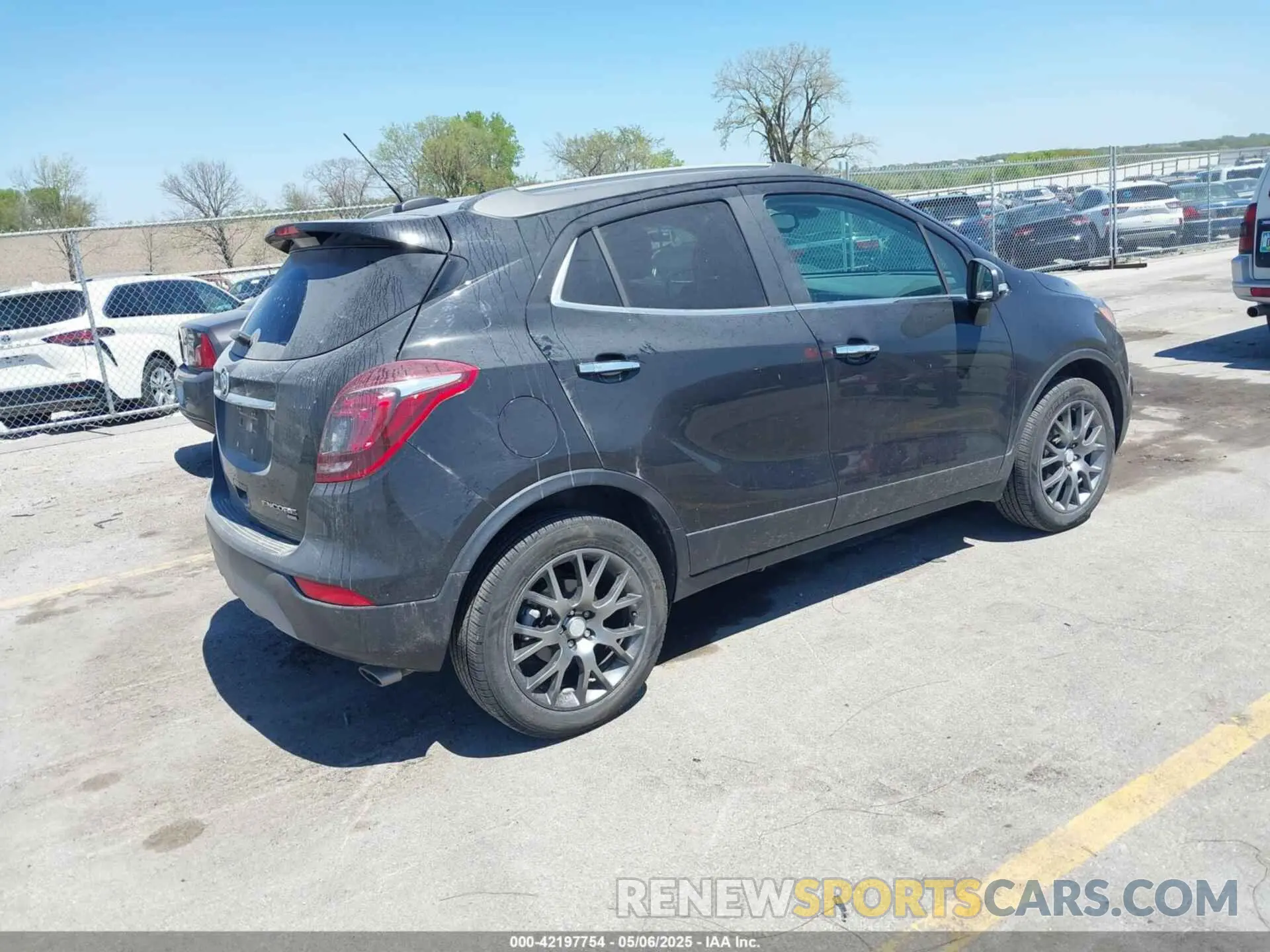 4 fotografías del automóvil dañado KL4CJ2SB4KB838232 BUICK ENCORE 2019