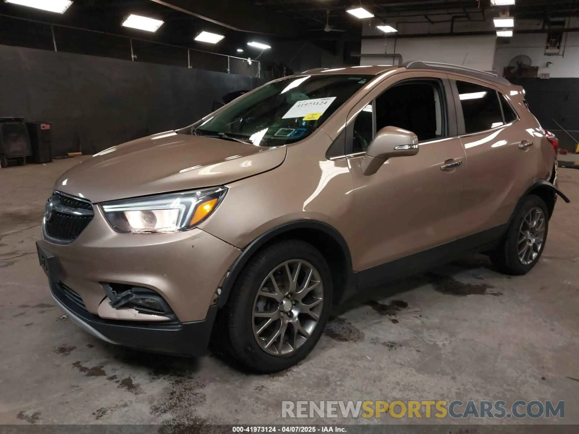 2 fotografías del automóvil dañado KL4CJ2SB8KB785177 BUICK ENCORE 2019