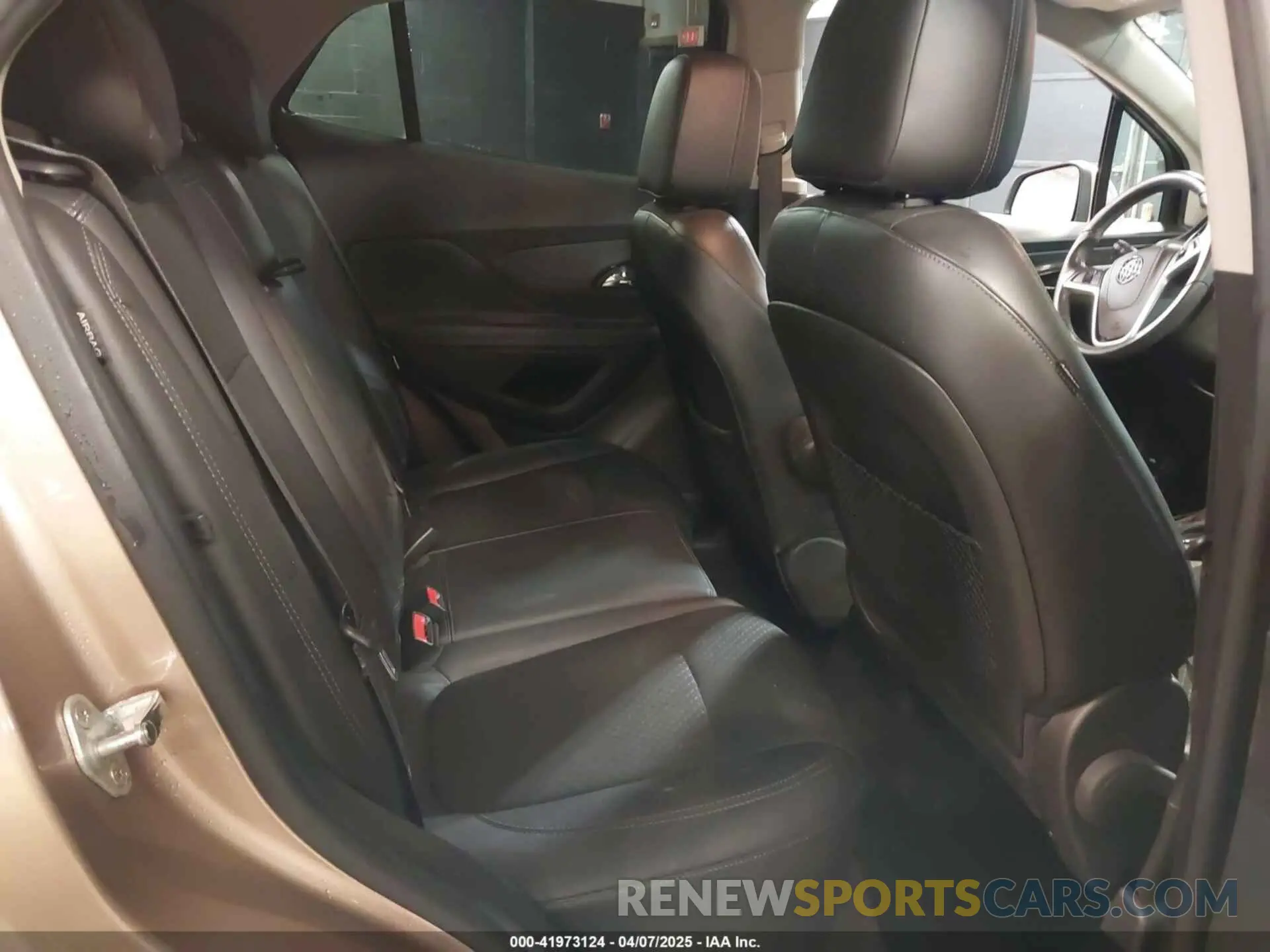 8 fotografías del automóvil dañado KL4CJ2SB8KB785177 BUICK ENCORE 2019