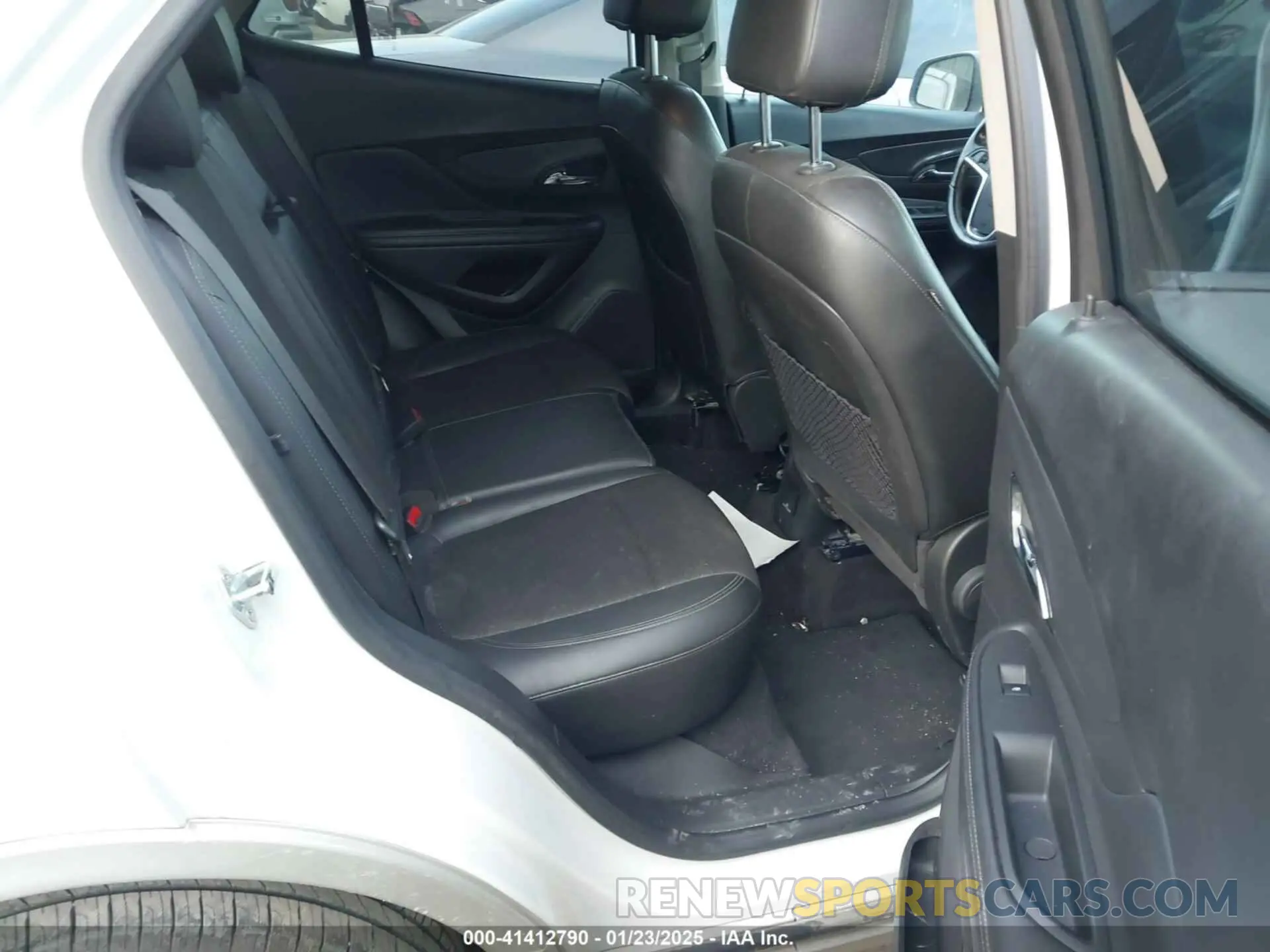 8 fotografías del automóvil dañado KL4CJ2SB8KB811051 BUICK ENCORE 2019