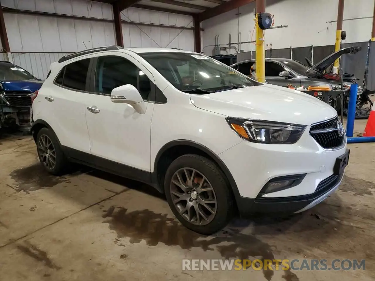4 fotografías del automóvil dañado KL4CJ2SM7KB701187 BUICK ENCORE 2019