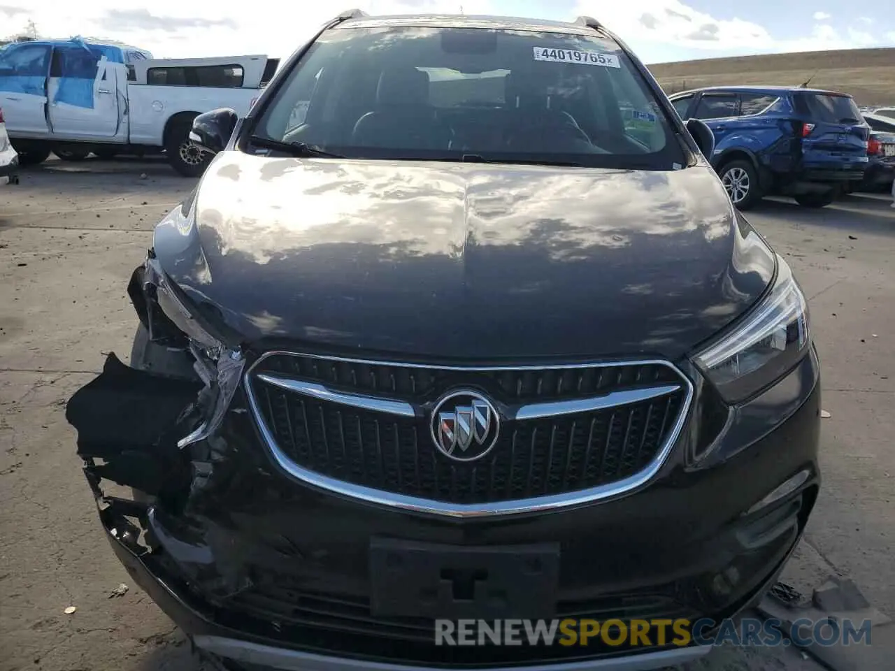 5 fotografías del automóvil dañado KL4CJASB0KB701153 BUICK ENCORE 2019