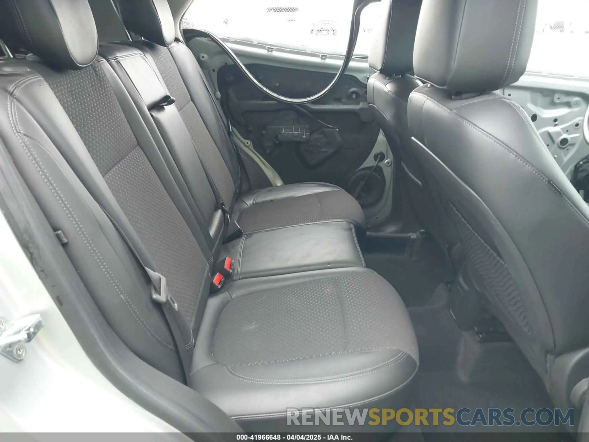 8 fotografías del automóvil dañado KL4CJASB0KB710094 BUICK ENCORE 2019