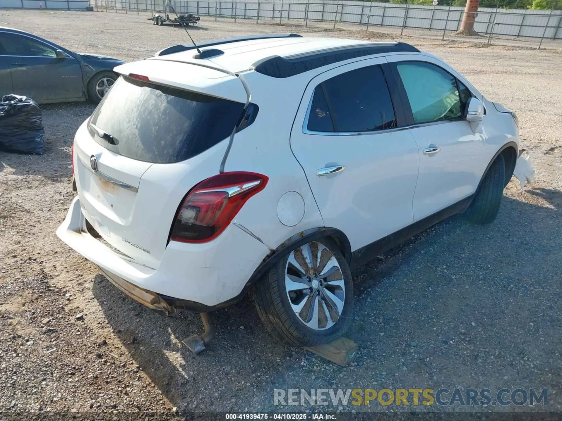 4 fotografías del automóvil dañado KL4CJASB0KB729731 BUICK ENCORE 2019