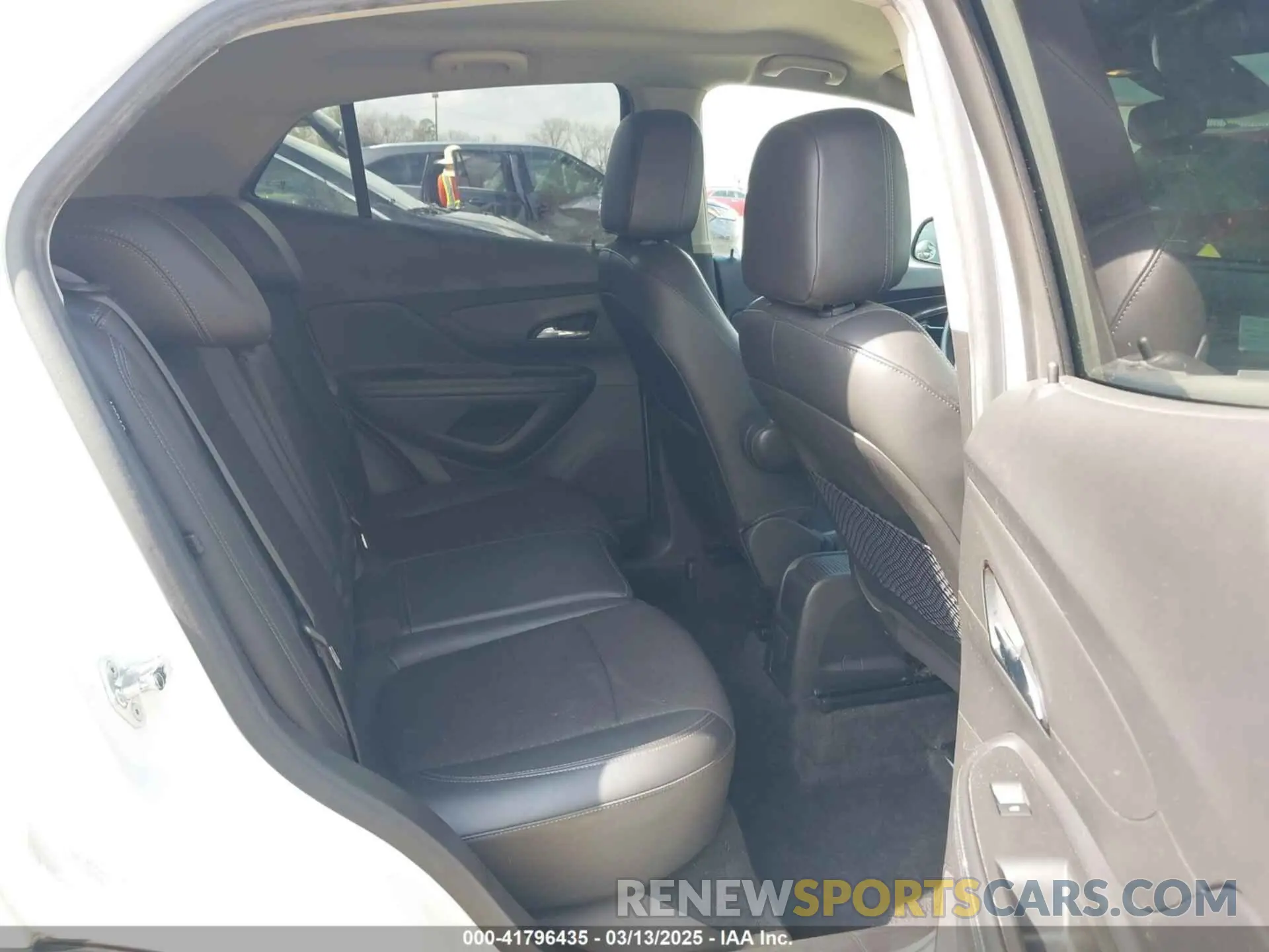 8 fotografías del automóvil dañado KL4CJASB0KB776578 BUICK ENCORE 2019