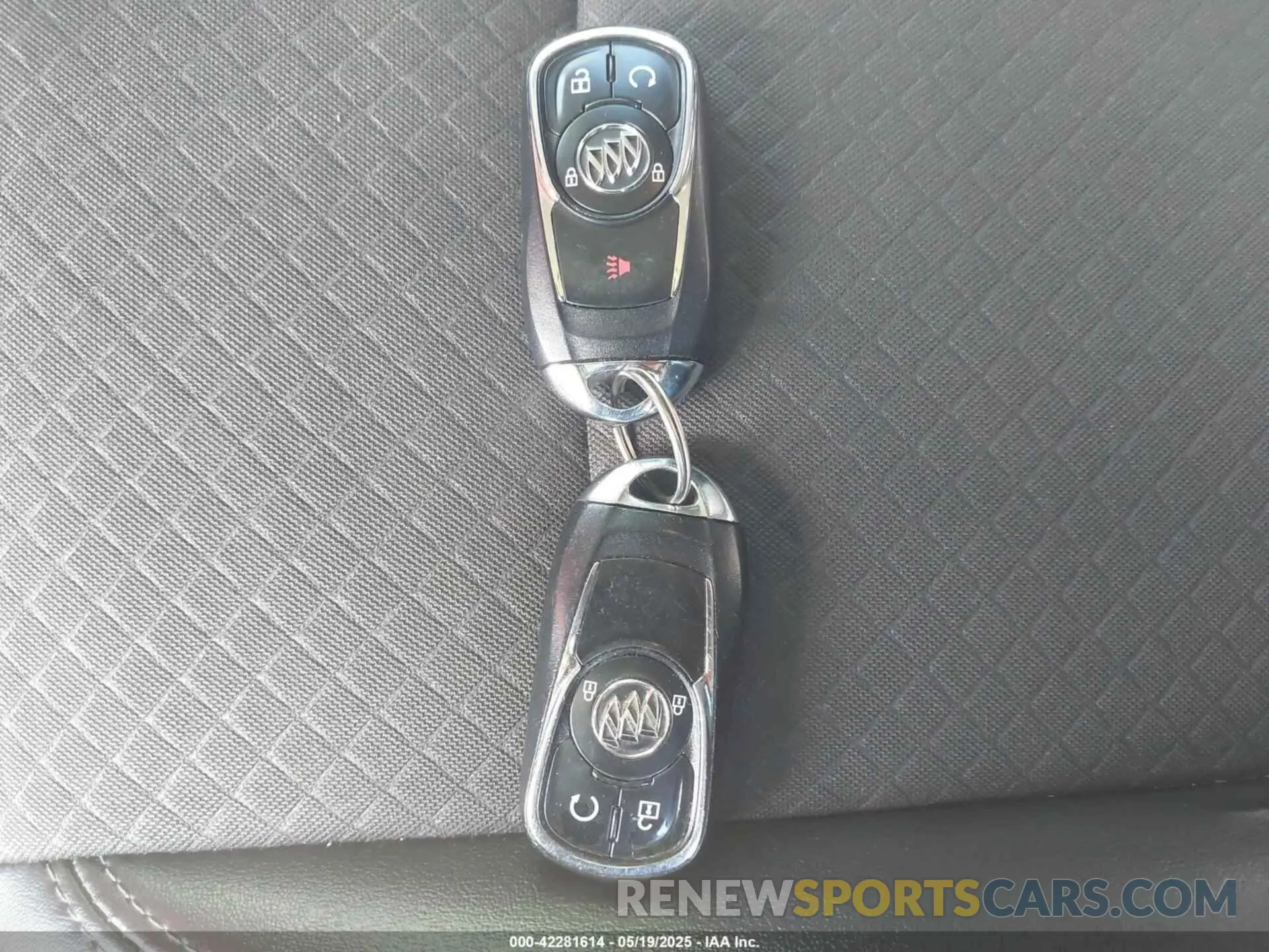 11 fotografías del automóvil dañado KL4CJASB1KB714557 BUICK ENCORE 2019