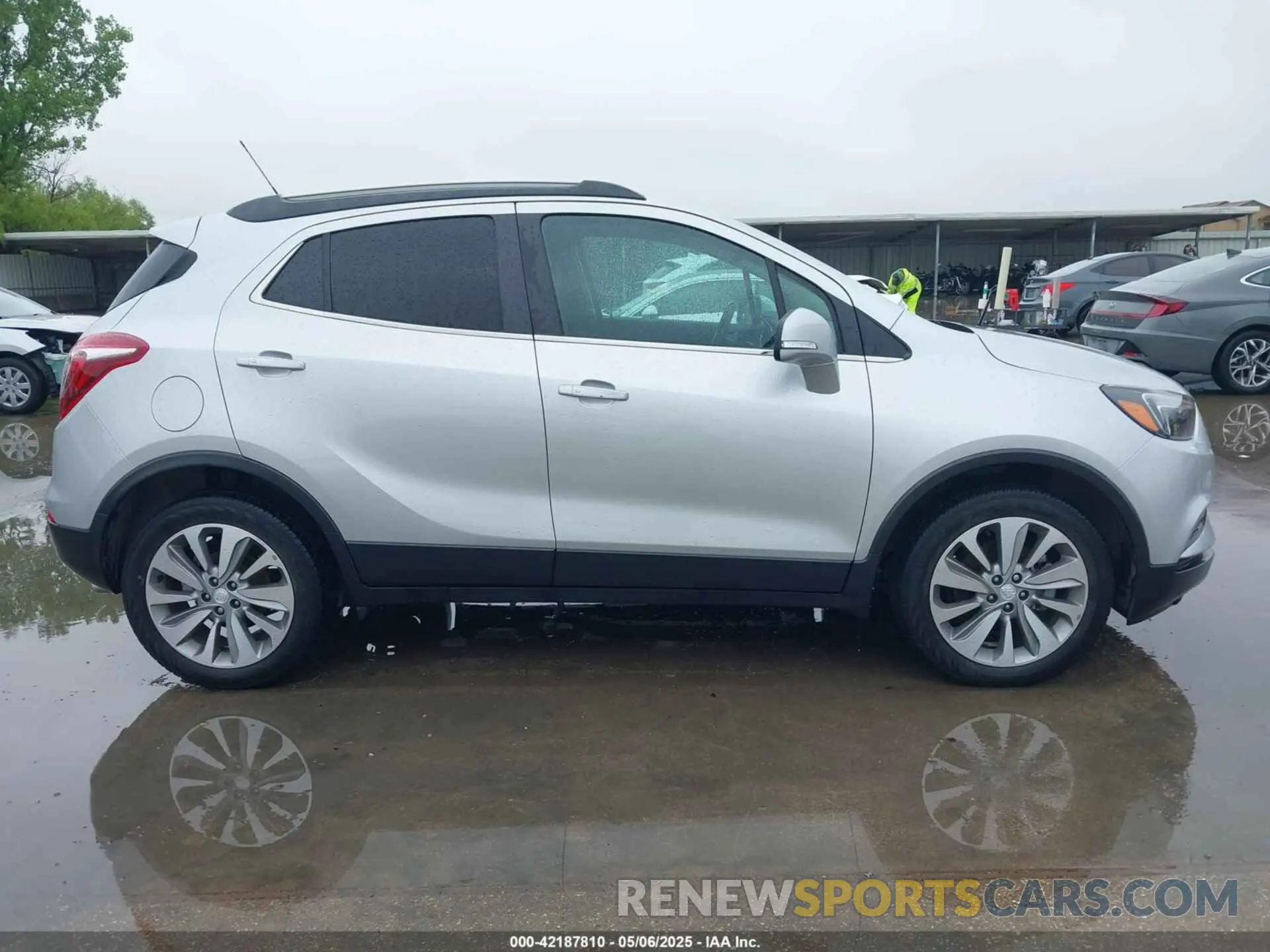 13 fotografías del automóvil dañado KL4CJASB1KB777190 BUICK ENCORE 2019