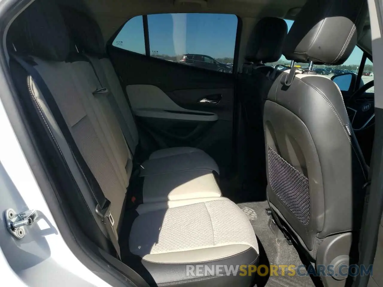 11 fotografías del automóvil dañado KL4CJASB1KB780090 BUICK ENCORE 2019