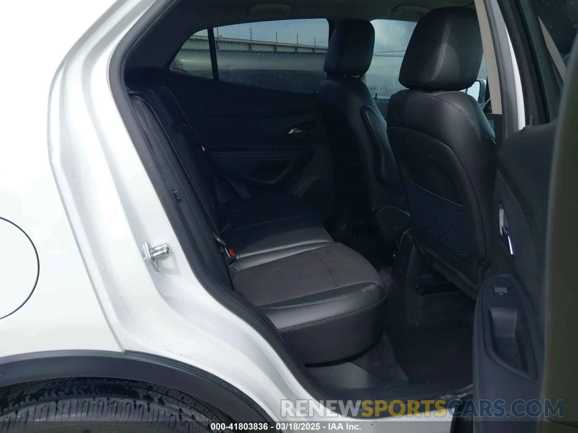 8 fotografías del automóvil dañado KL4CJASB1KB814402 BUICK ENCORE 2019
