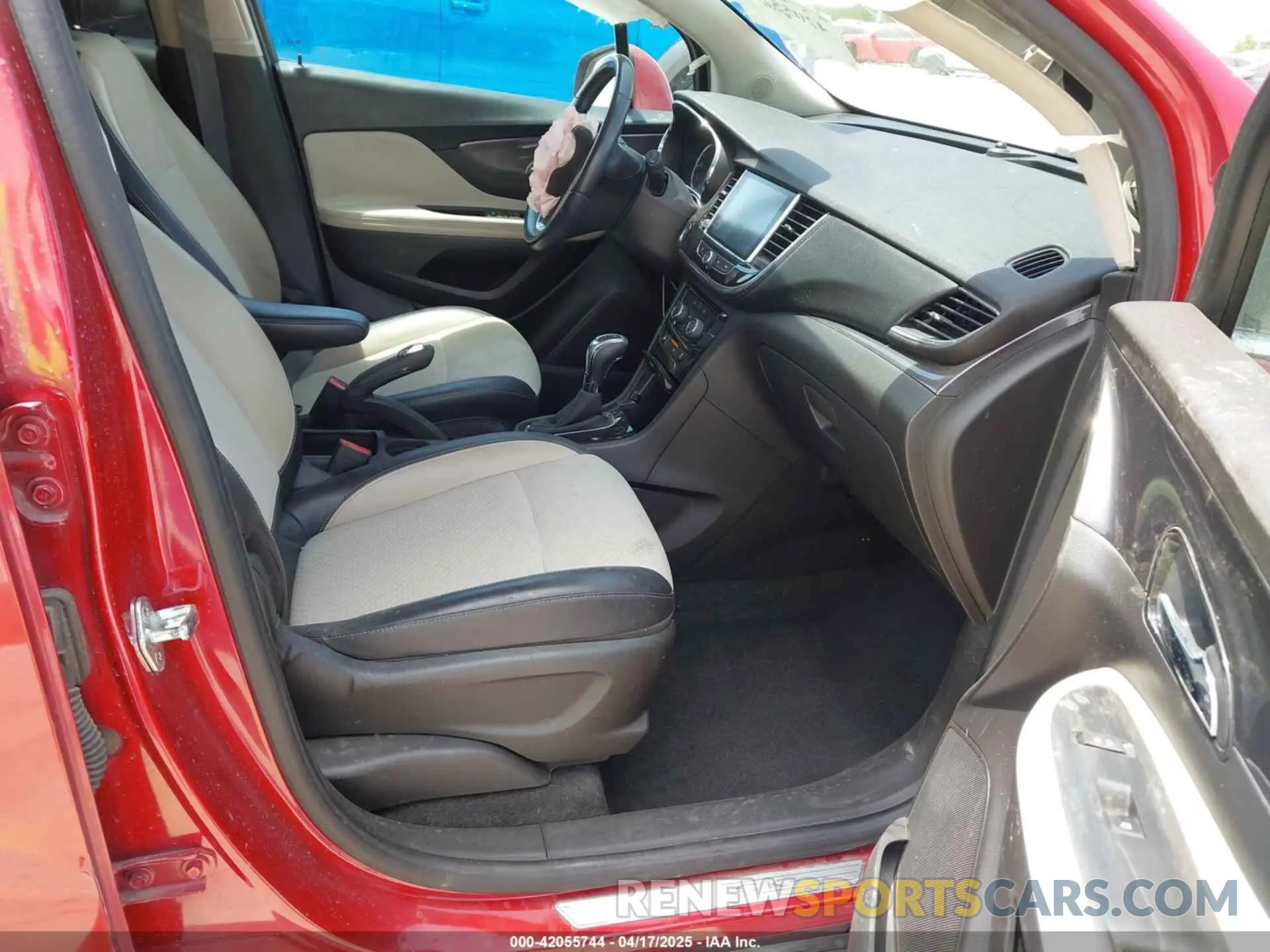 5 fotografías del automóvil dañado KL4CJASB1KB881632 BUICK ENCORE 2019
