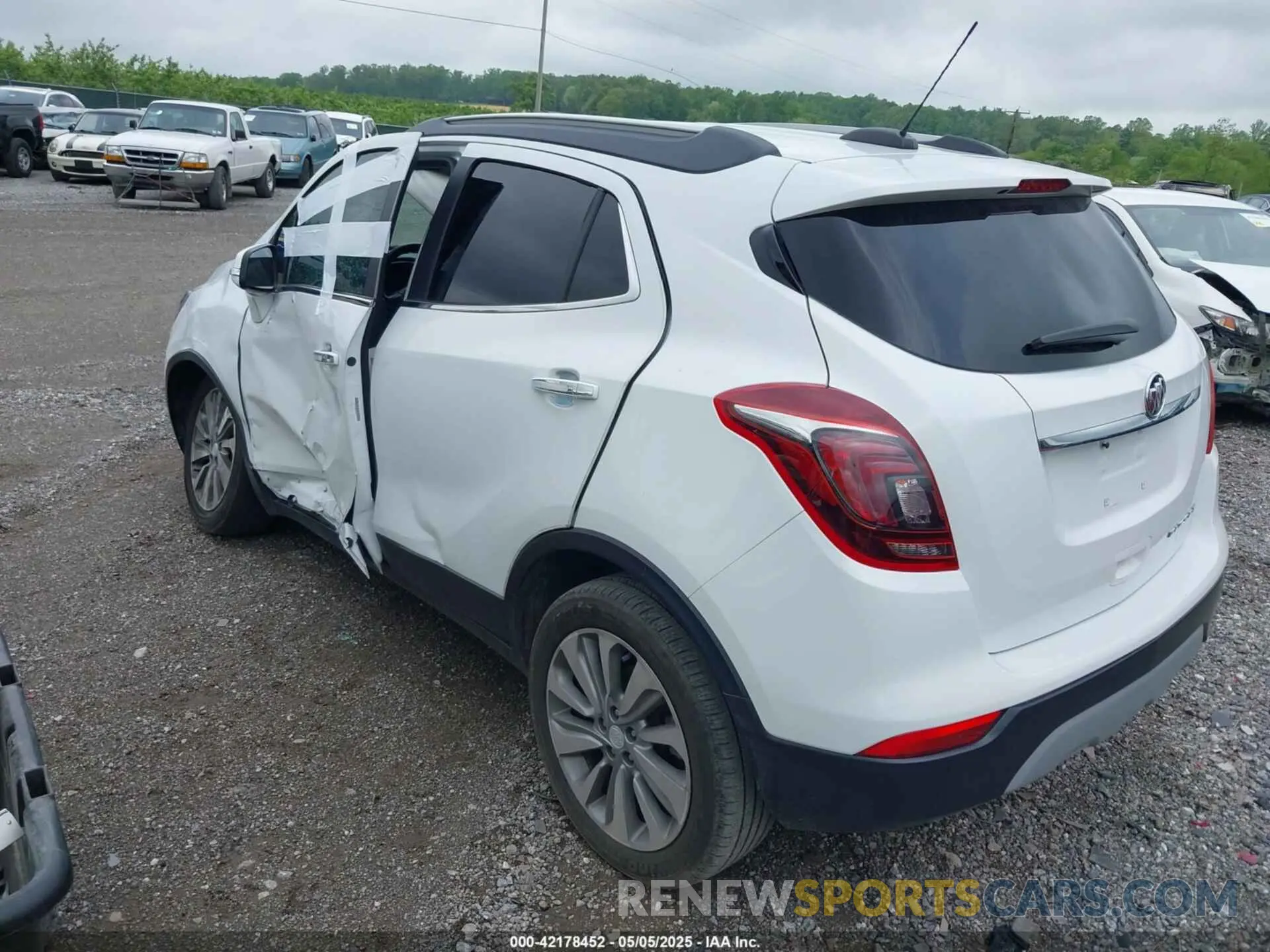 3 fotografías del automóvil dañado KL4CJASB3KB712695 BUICK ENCORE 2019