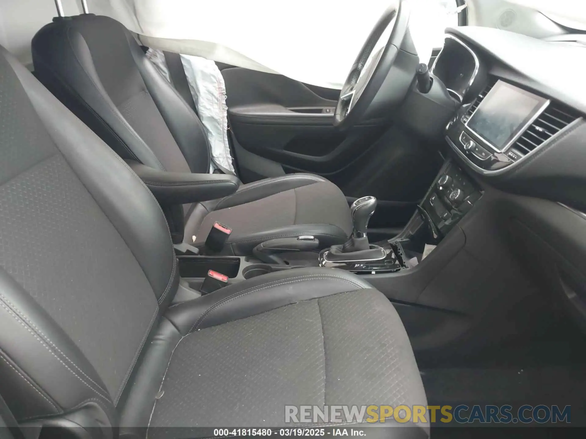 5 fotografías del automóvil dañado KL4CJASB3KB841777 BUICK ENCORE 2019