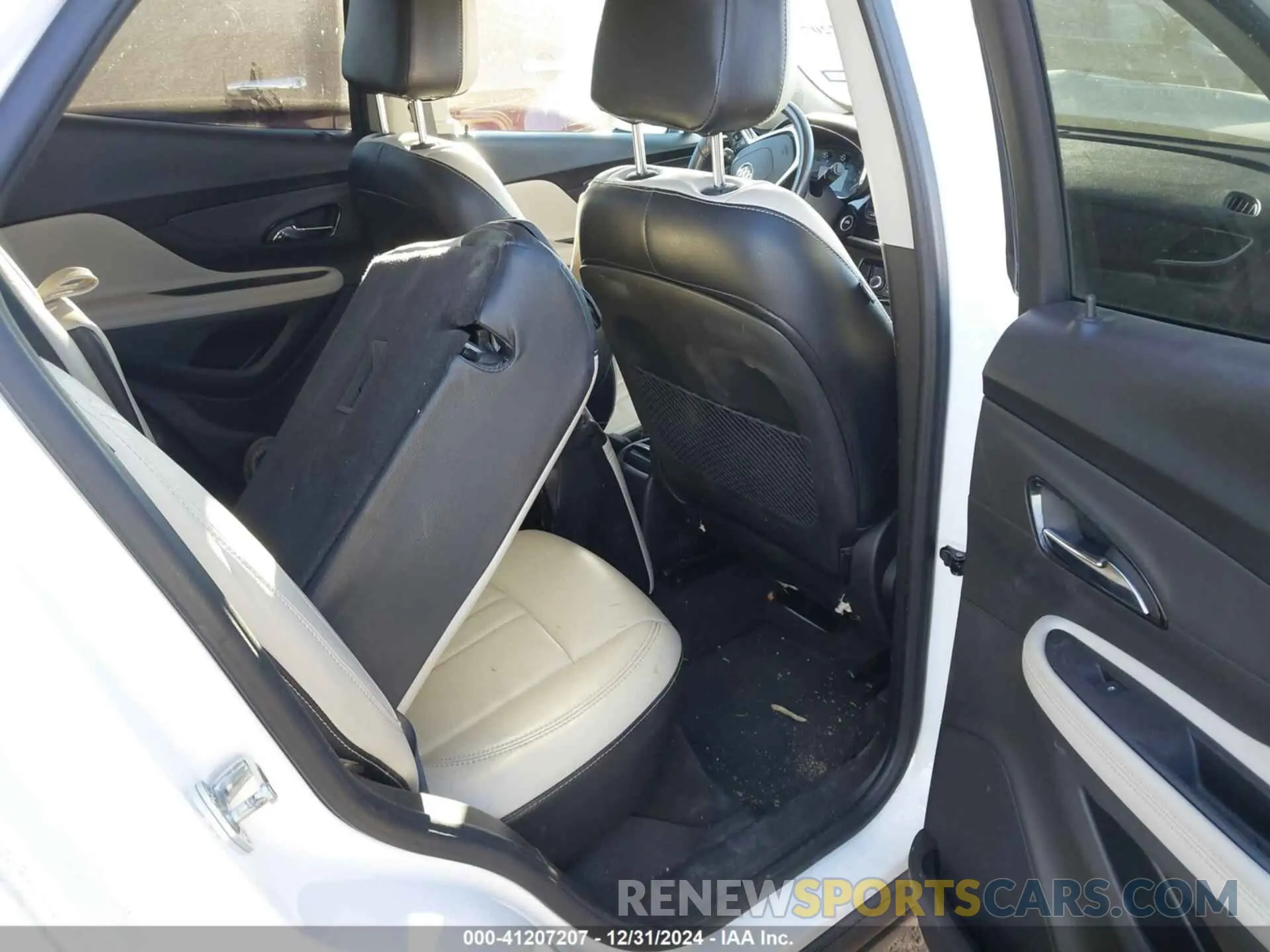 8 fotografías del automóvil dañado KL4CJASB3KB848809 BUICK ENCORE 2019