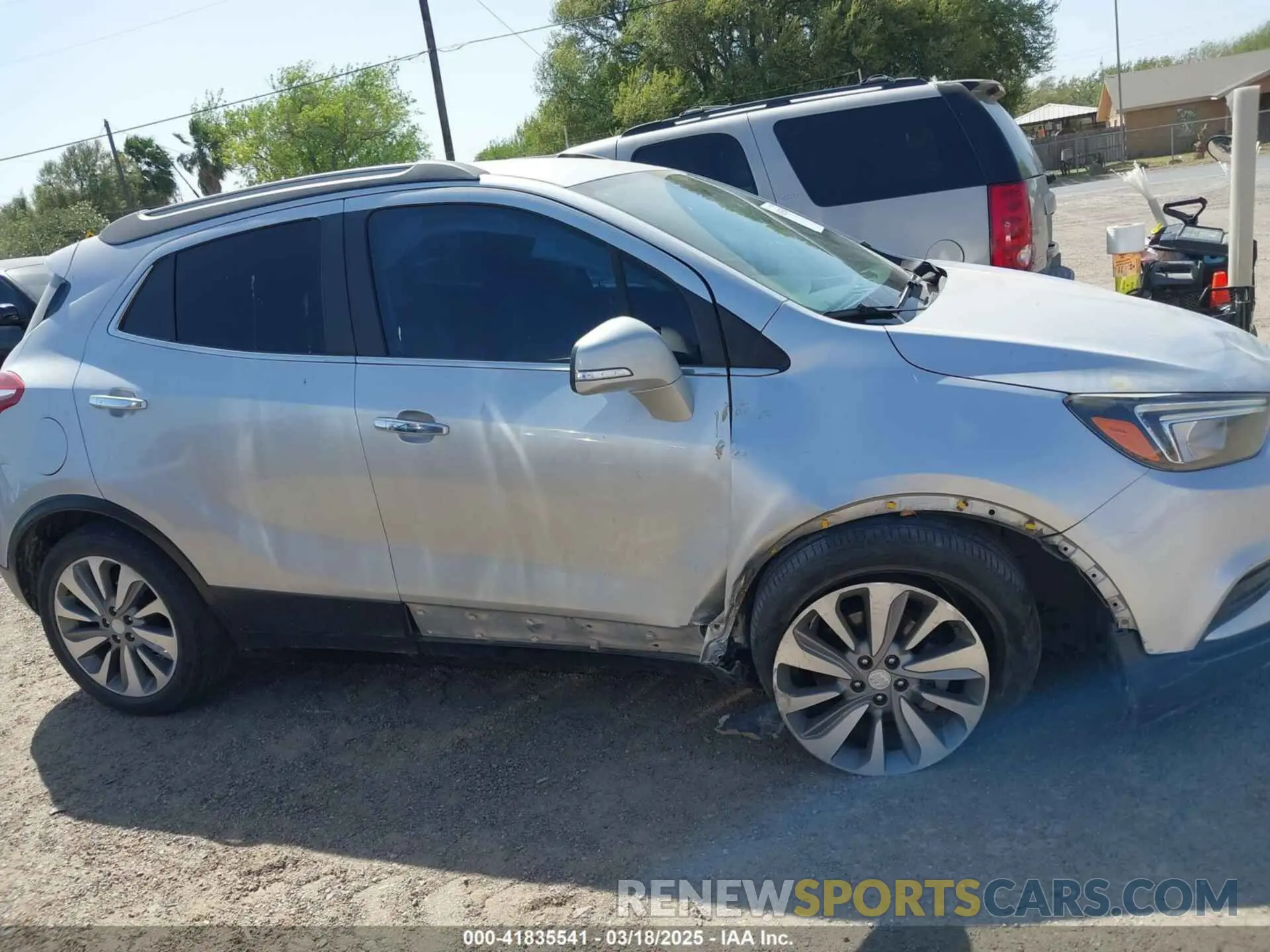 13 fotografías del automóvil dañado KL4CJASB4KB709627 BUICK ENCORE 2019