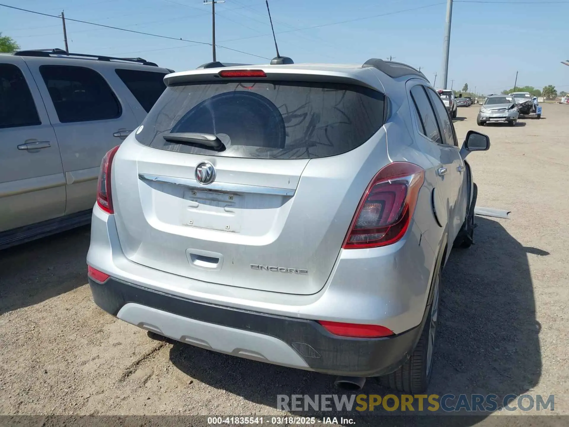 4 fotografías del automóvil dañado KL4CJASB4KB709627 BUICK ENCORE 2019