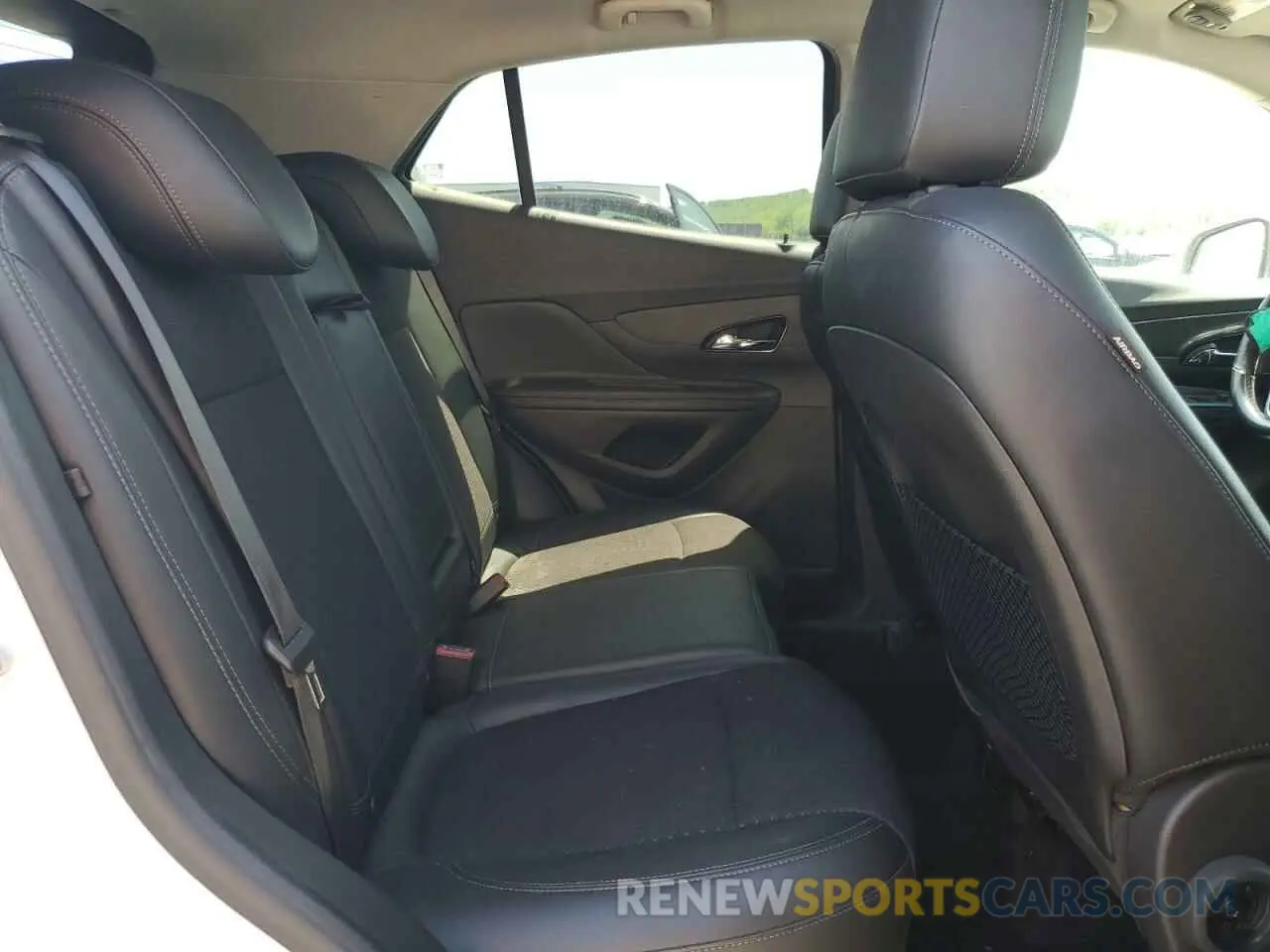 10 fotografías del automóvil dañado KL4CJASB4KB772405 BUICK ENCORE 2019