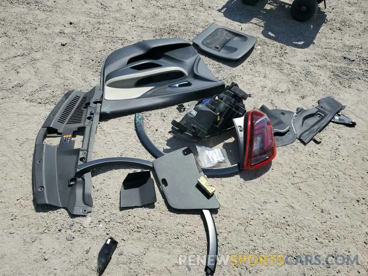 15 fotografías del automóvil dañado KL4CJASB4KB938888 BUICK ENCORE 2019