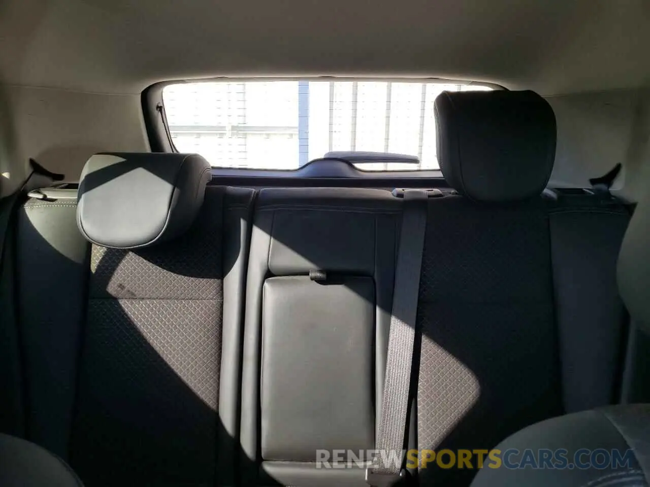 10 fotografías del automóvil dañado KL4CJASB4KB954119 BUICK ENCORE 2019
