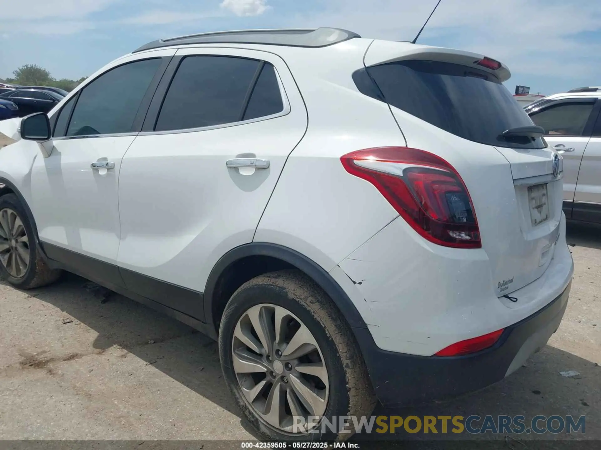 3 fotografías del automóvil dañado KL4CJASB5KB709300 BUICK ENCORE 2019