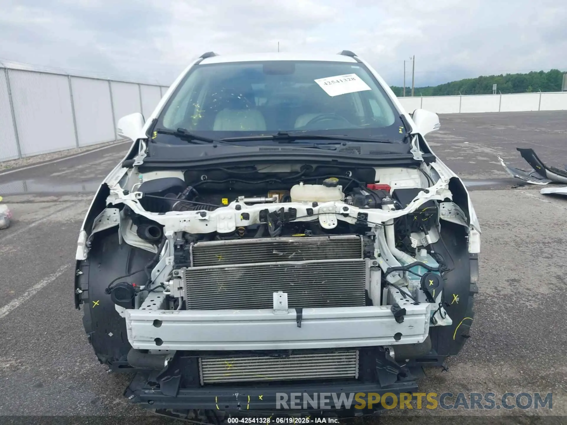 13 fotografías del automóvil dañado KL4CJASB5KB764412 BUICK ENCORE 2019
