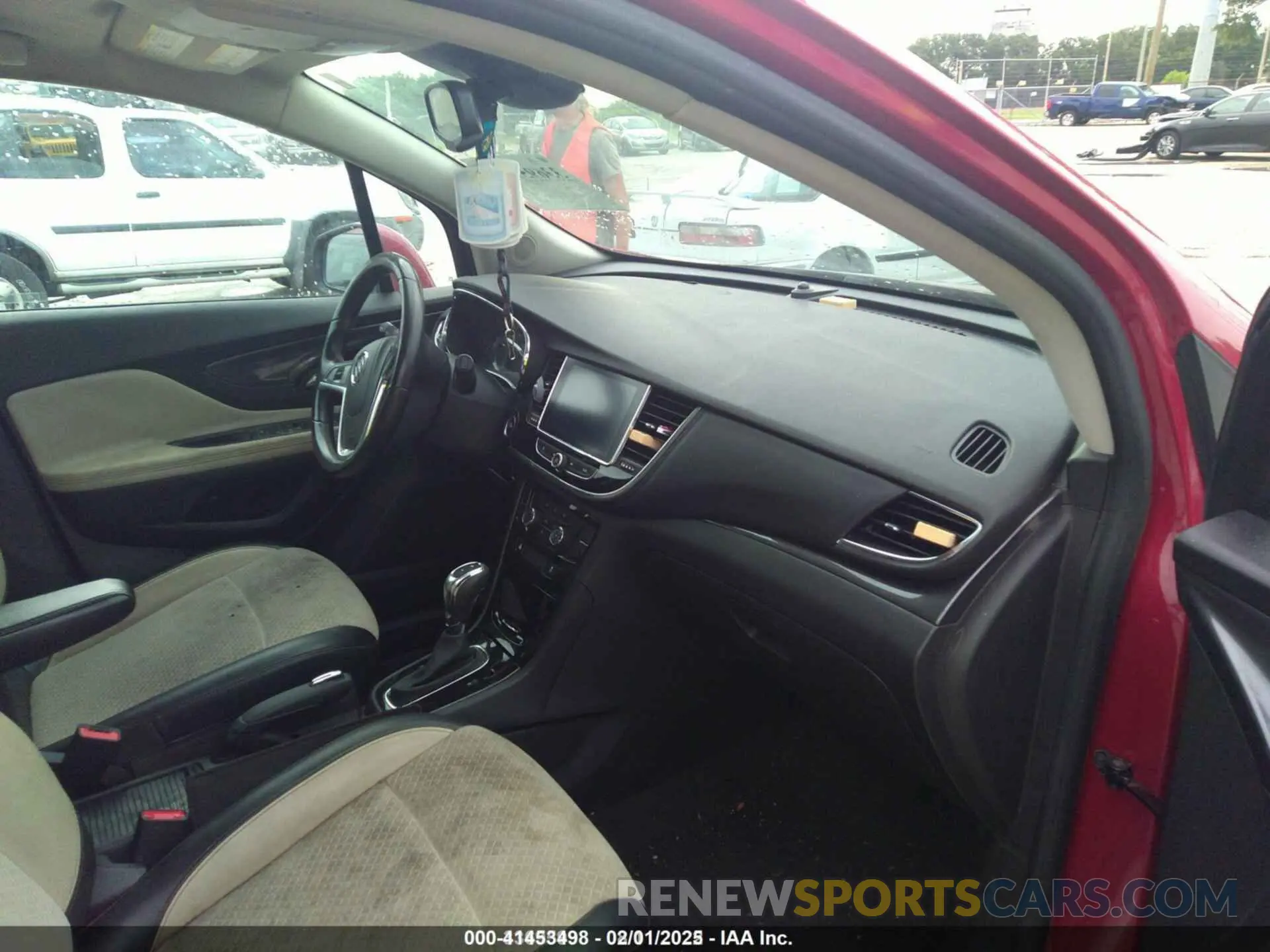 5 fotografías del automóvil dañado KL4CJASB5KB826472 BUICK ENCORE 2019