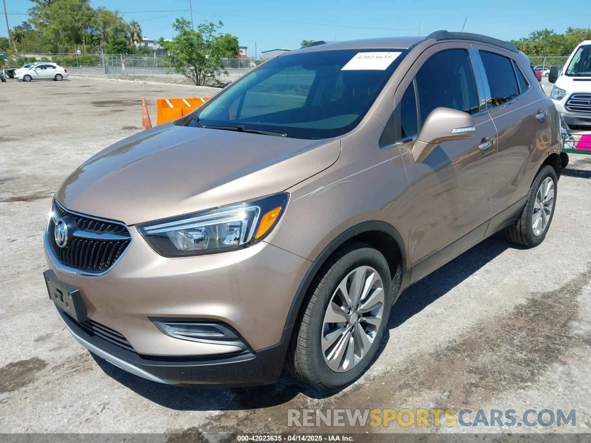 2 fotografías del automóvil dañado KL4CJASB6KB718569 BUICK ENCORE 2019