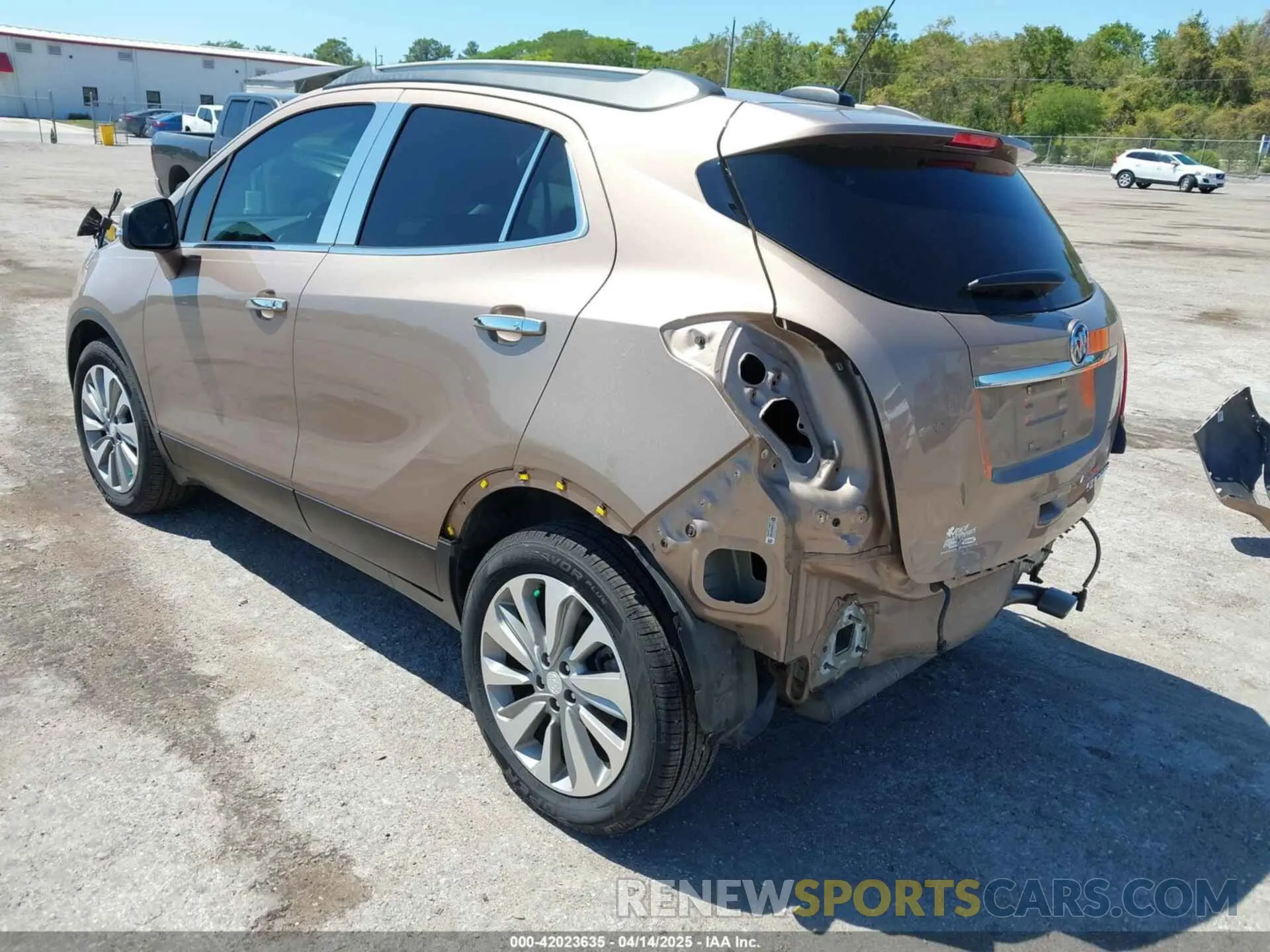 3 fotografías del automóvil dañado KL4CJASB6KB718569 BUICK ENCORE 2019