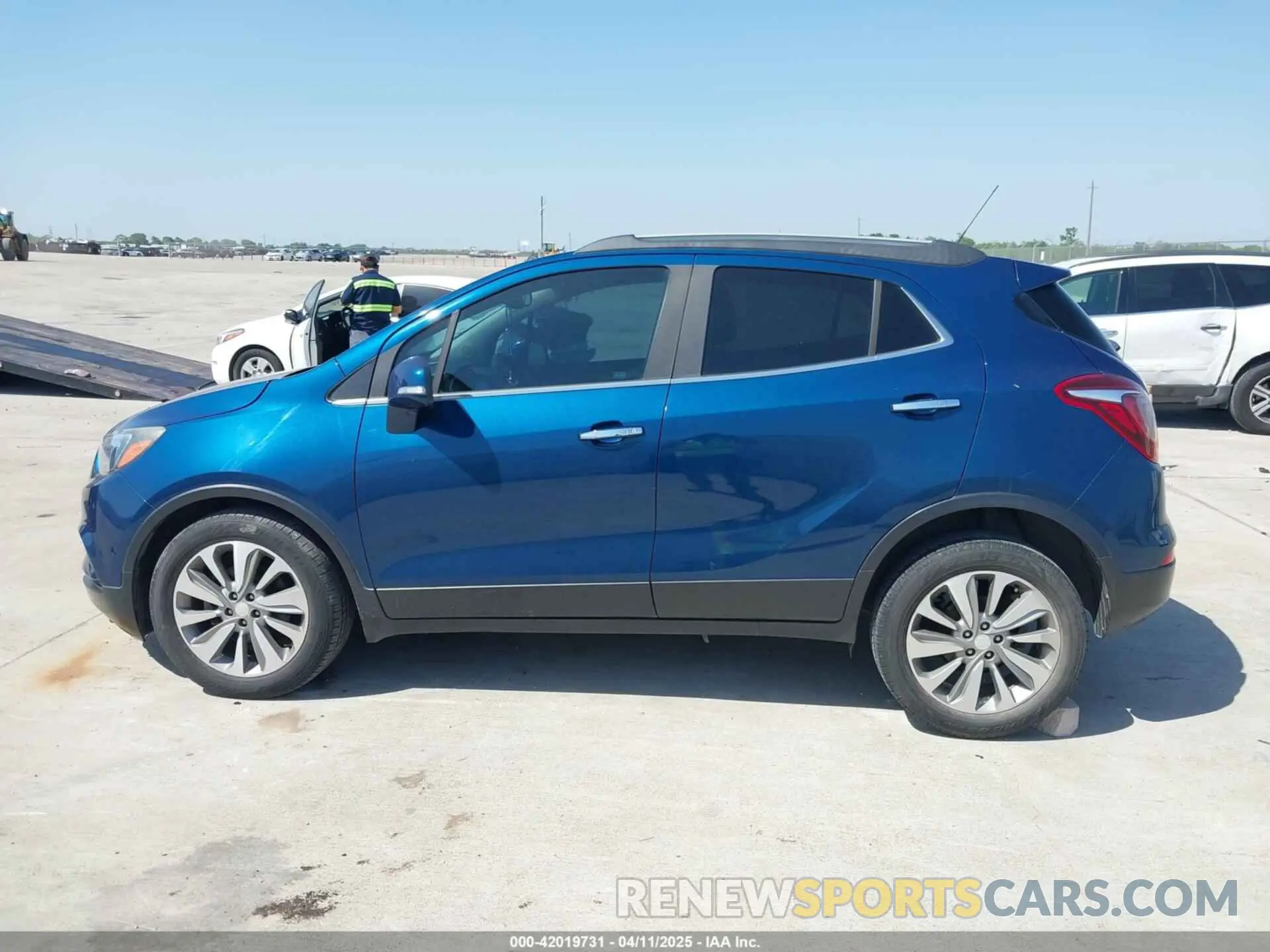 14 fotografías del automóvil dañado KL4CJASB6KB760322 BUICK ENCORE 2019