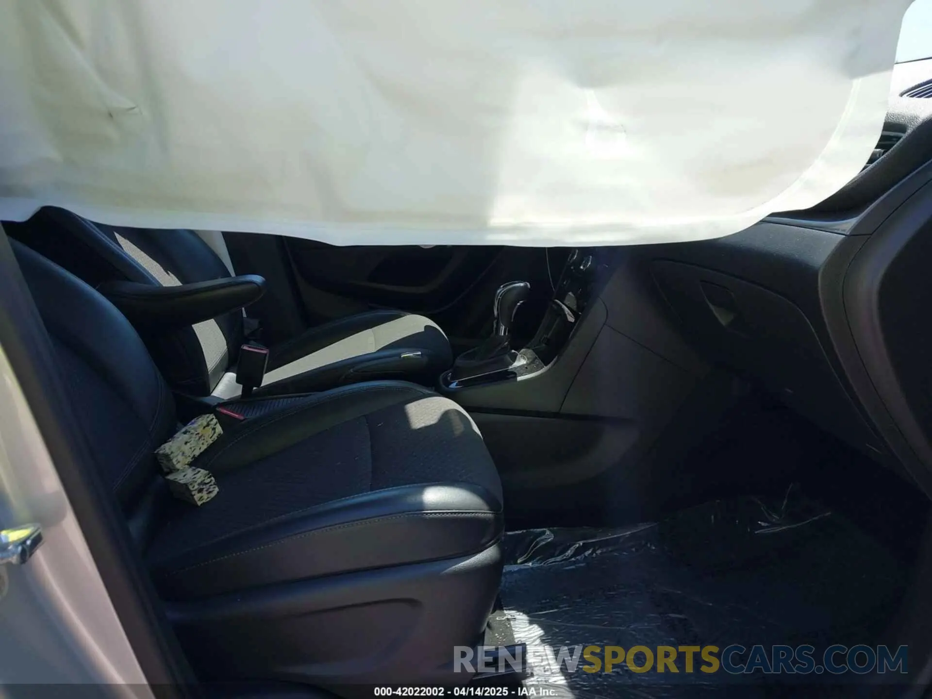 5 fotografías del automóvil dañado KL4CJASB6KB828473 BUICK ENCORE 2019