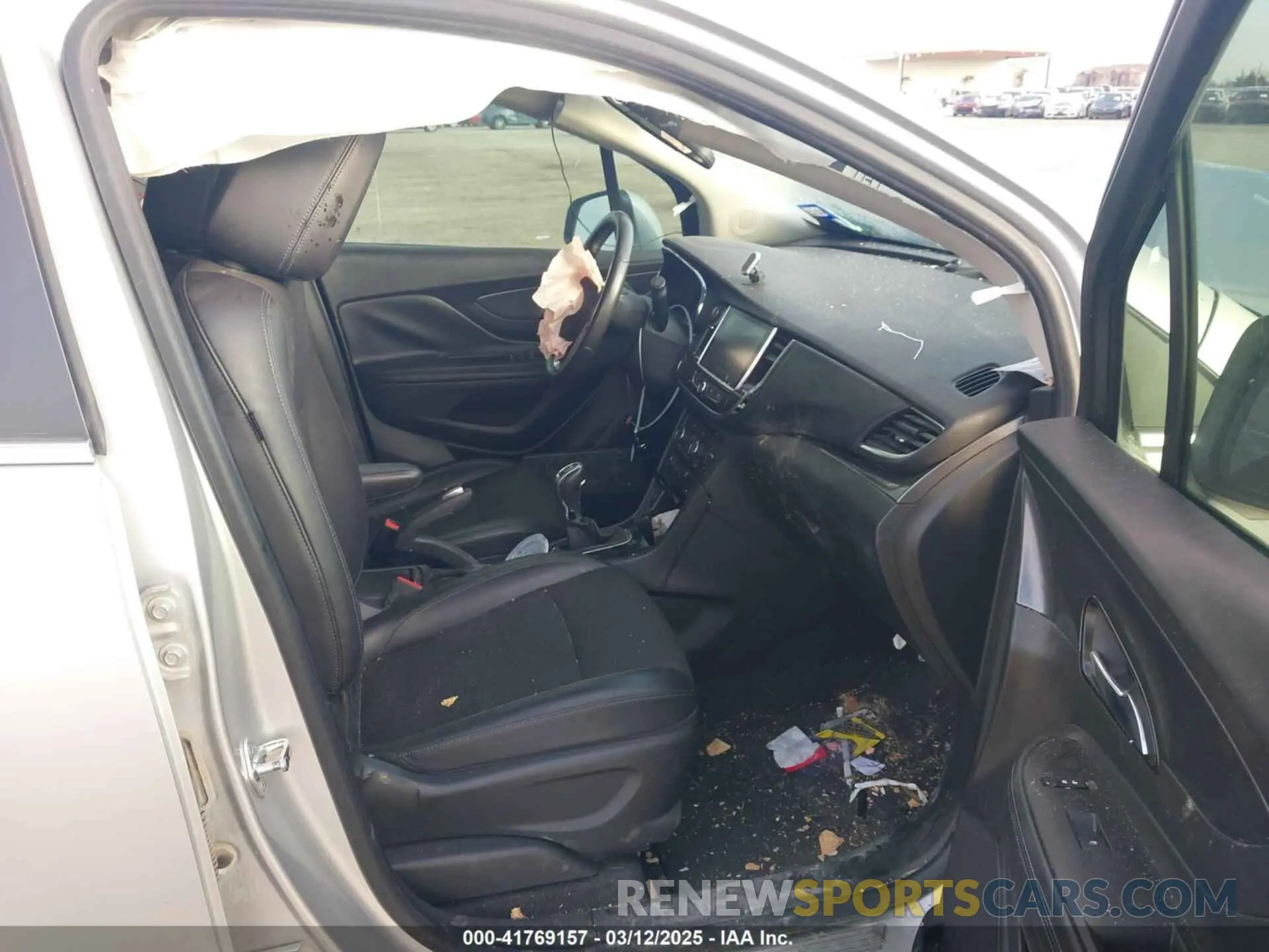 5 fotografías del automóvil dañado KL4CJASB7KB701733 BUICK ENCORE 2019