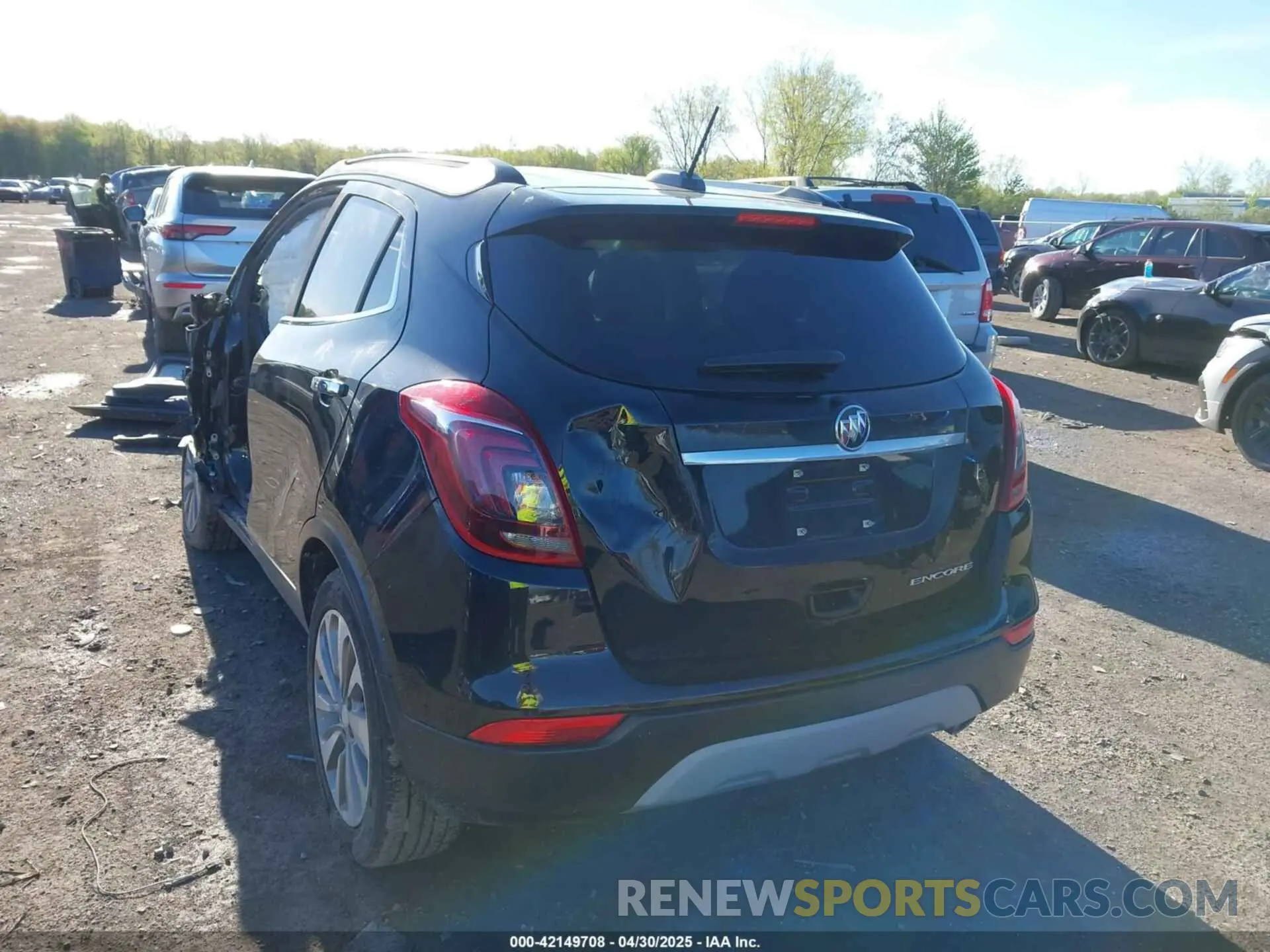 3 fotografías del automóvil dañado KL4CJASB7KB706527 BUICK ENCORE 2019