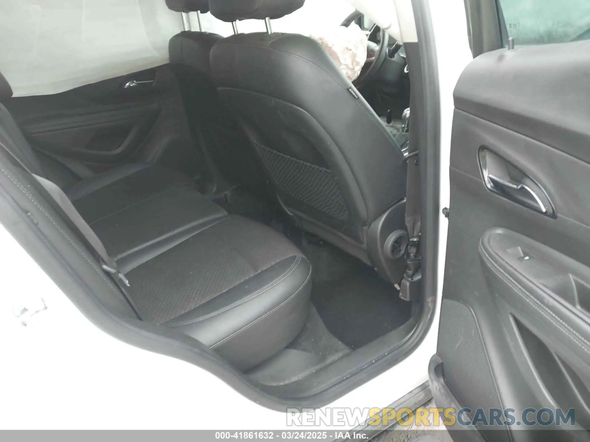 8 fotografías del automóvil dañado KL4CJASB7KB707421 BUICK ENCORE 2019