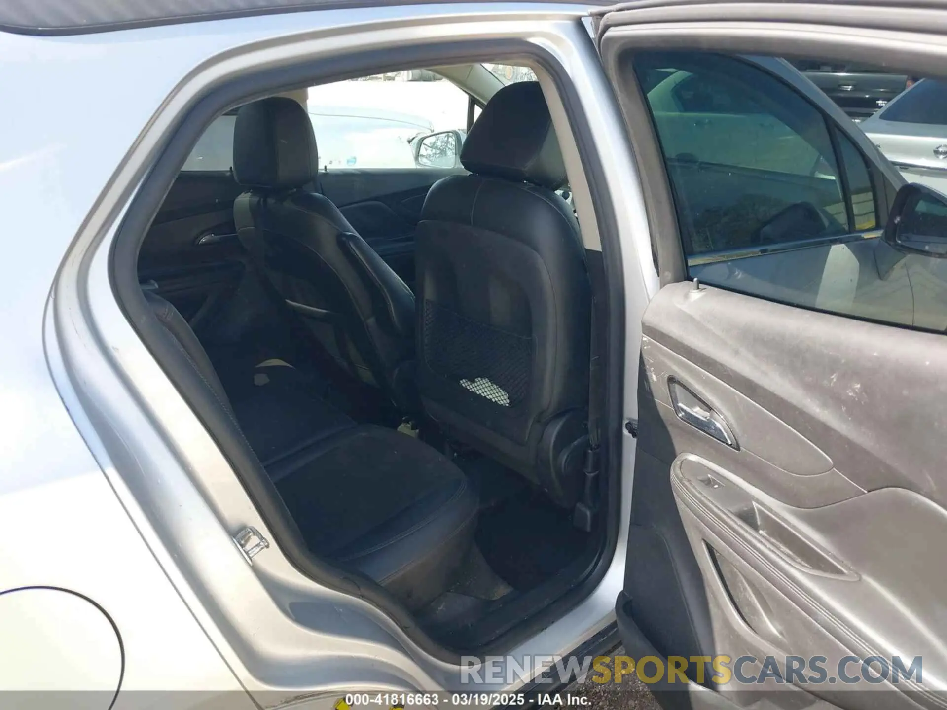 8 fotografías del automóvil dañado KL4CJASB7KB900118 BUICK ENCORE 2019