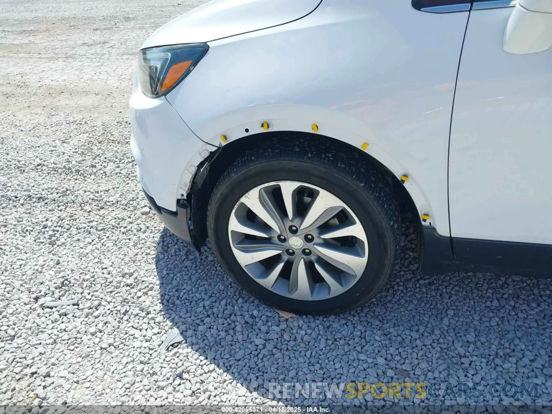 17 fotografías del automóvil dañado KL4CJASB8KB933337 BUICK ENCORE 2019