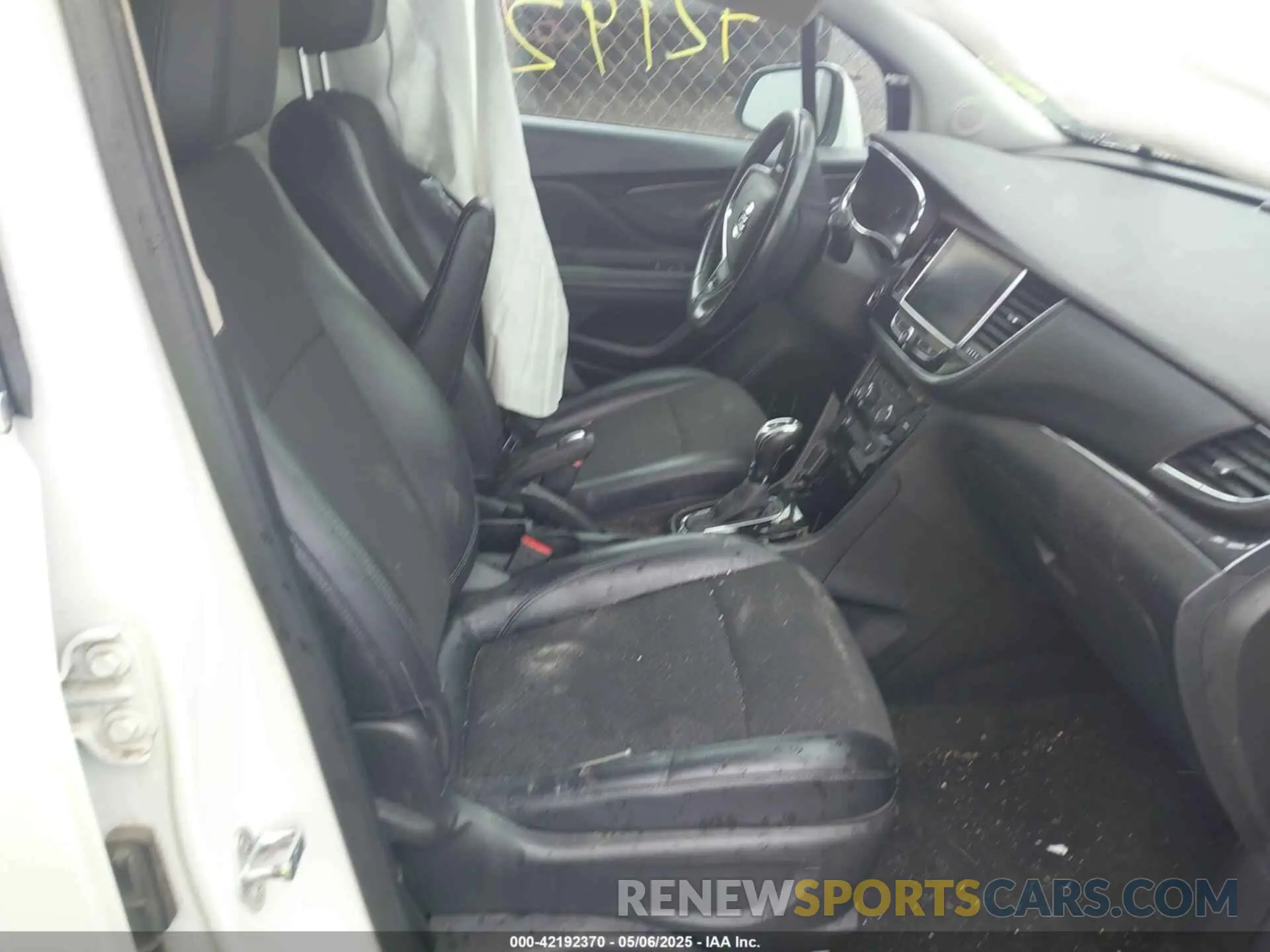 5 fotografías del automóvil dañado KL4CJASB9KB799017 BUICK ENCORE 2019