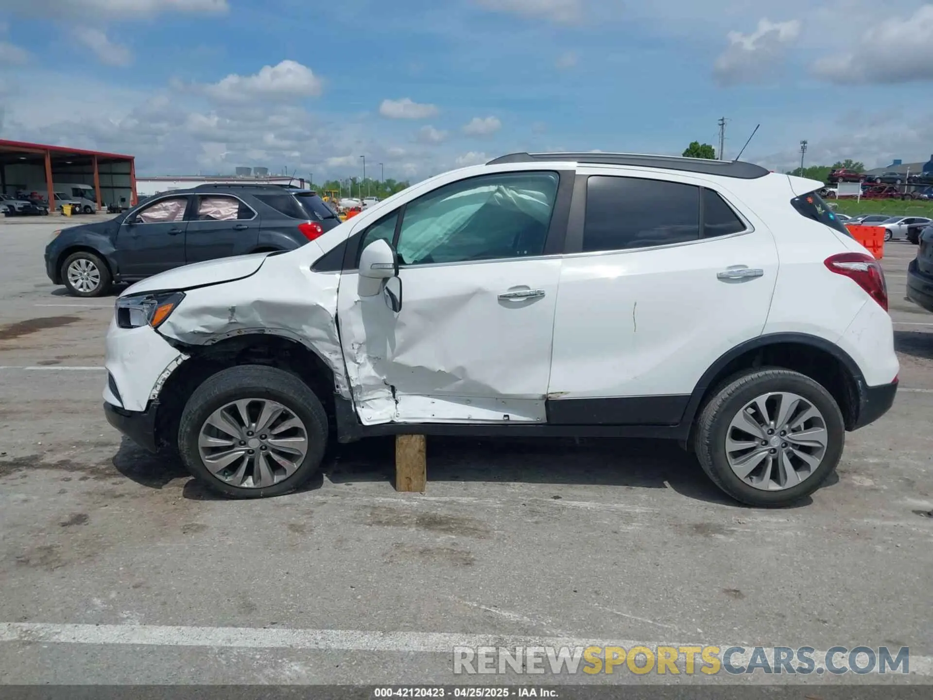 15 fotografías del automóvil dañado KL4CJASBXKB705632 BUICK ENCORE 2019
