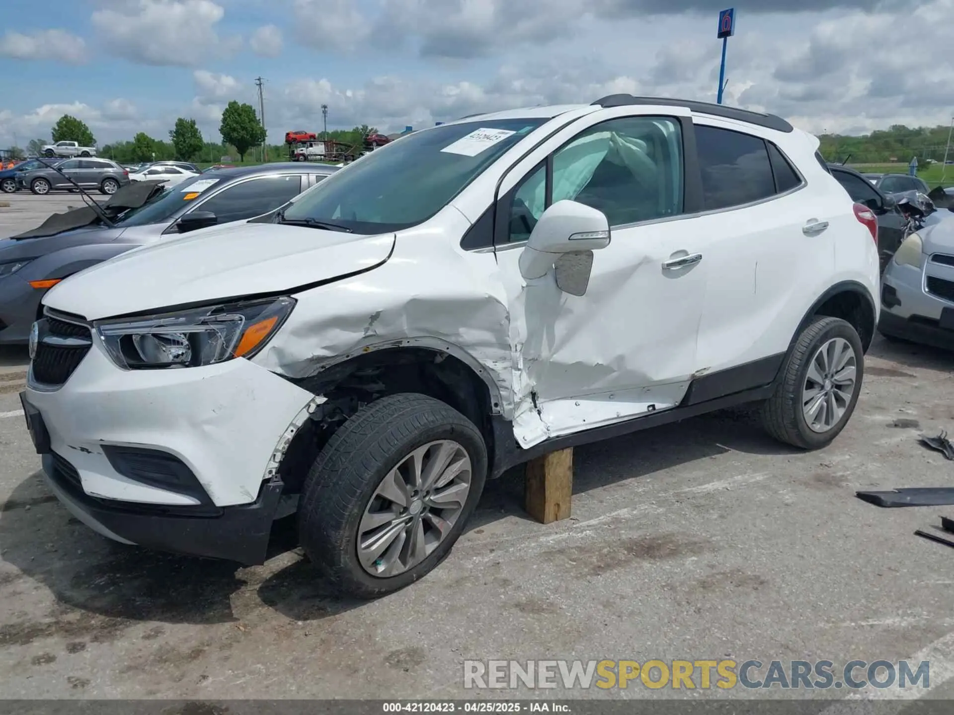 2 fotografías del automóvil dañado KL4CJASBXKB705632 BUICK ENCORE 2019