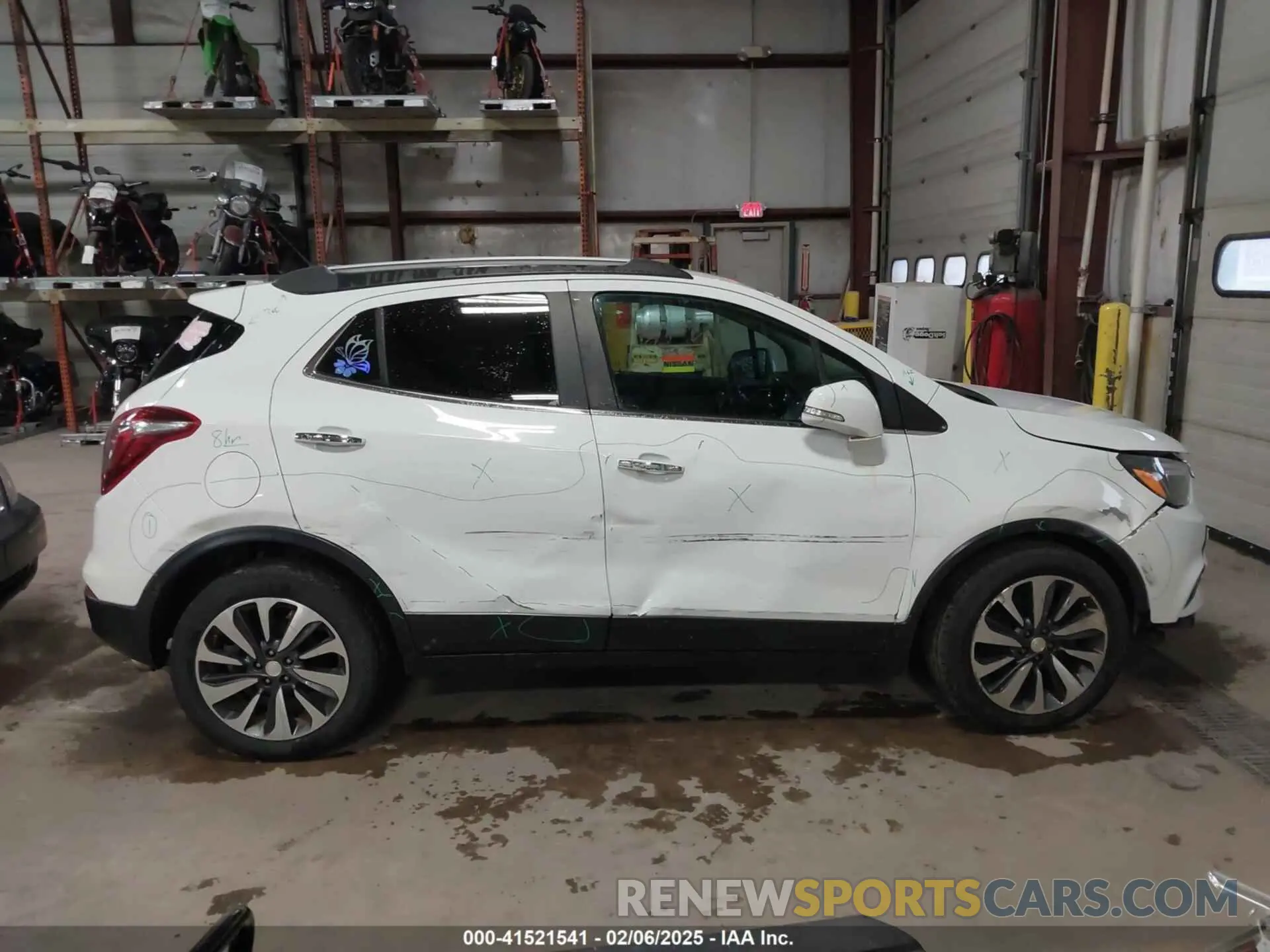 13 fotografías del automóvil dañado KL4CJCSM0KB888312 BUICK ENCORE 2019