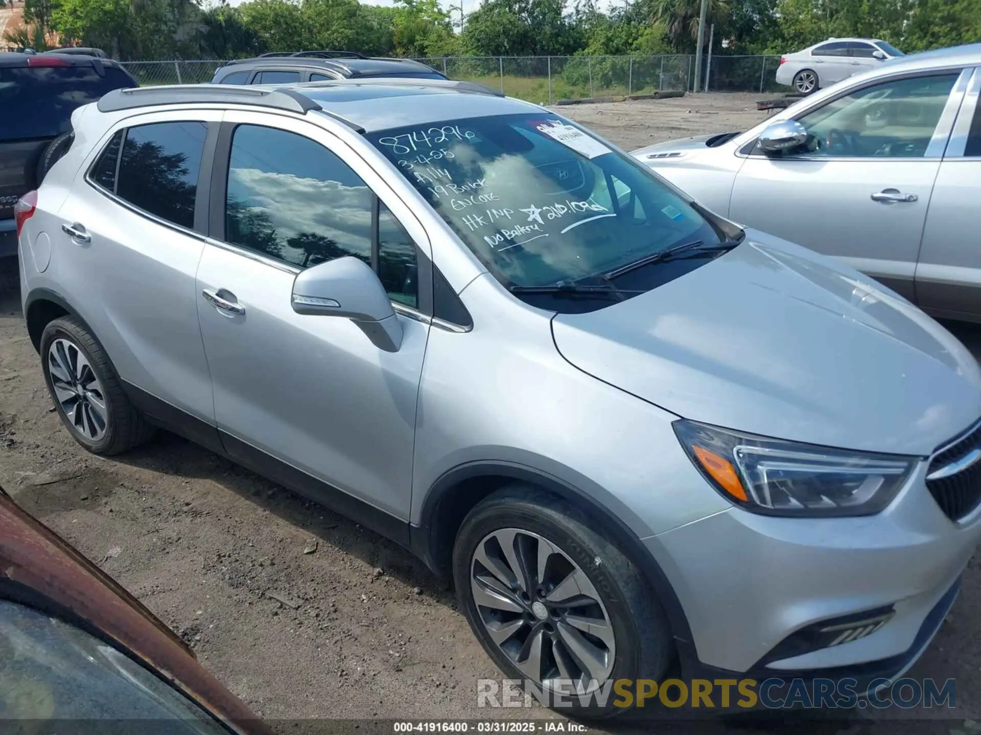 13 fotografías del automóvil dañado KL4CJCSM2KB874296 BUICK ENCORE 2019