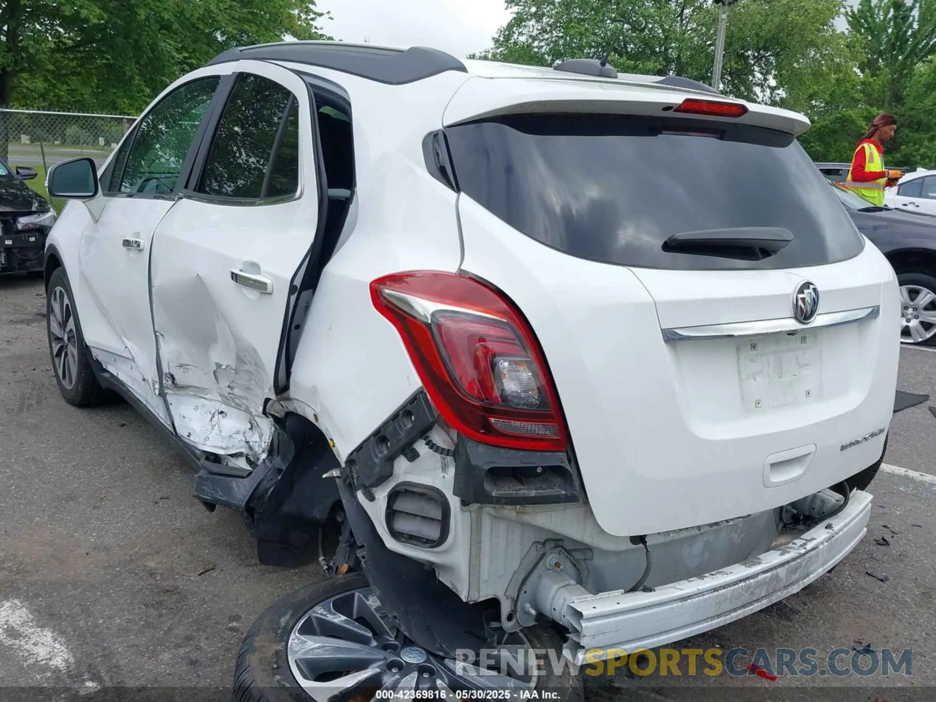 3 fotografías del automóvil dañado KL4CJCSM7KB783492 BUICK ENCORE 2019
