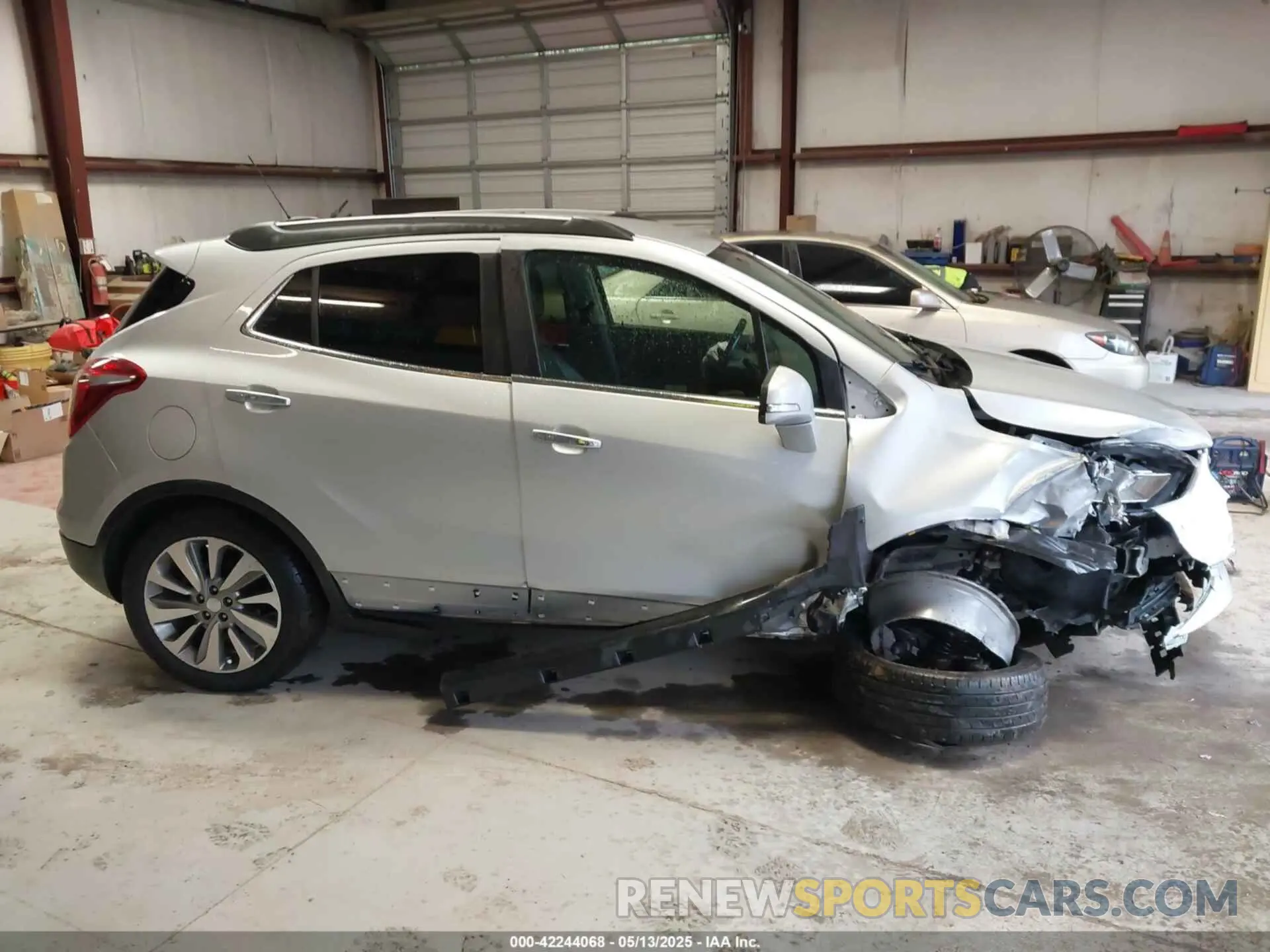 14 fotografías del automóvil dañado KL4CJESB3KB828650 BUICK ENCORE 2019