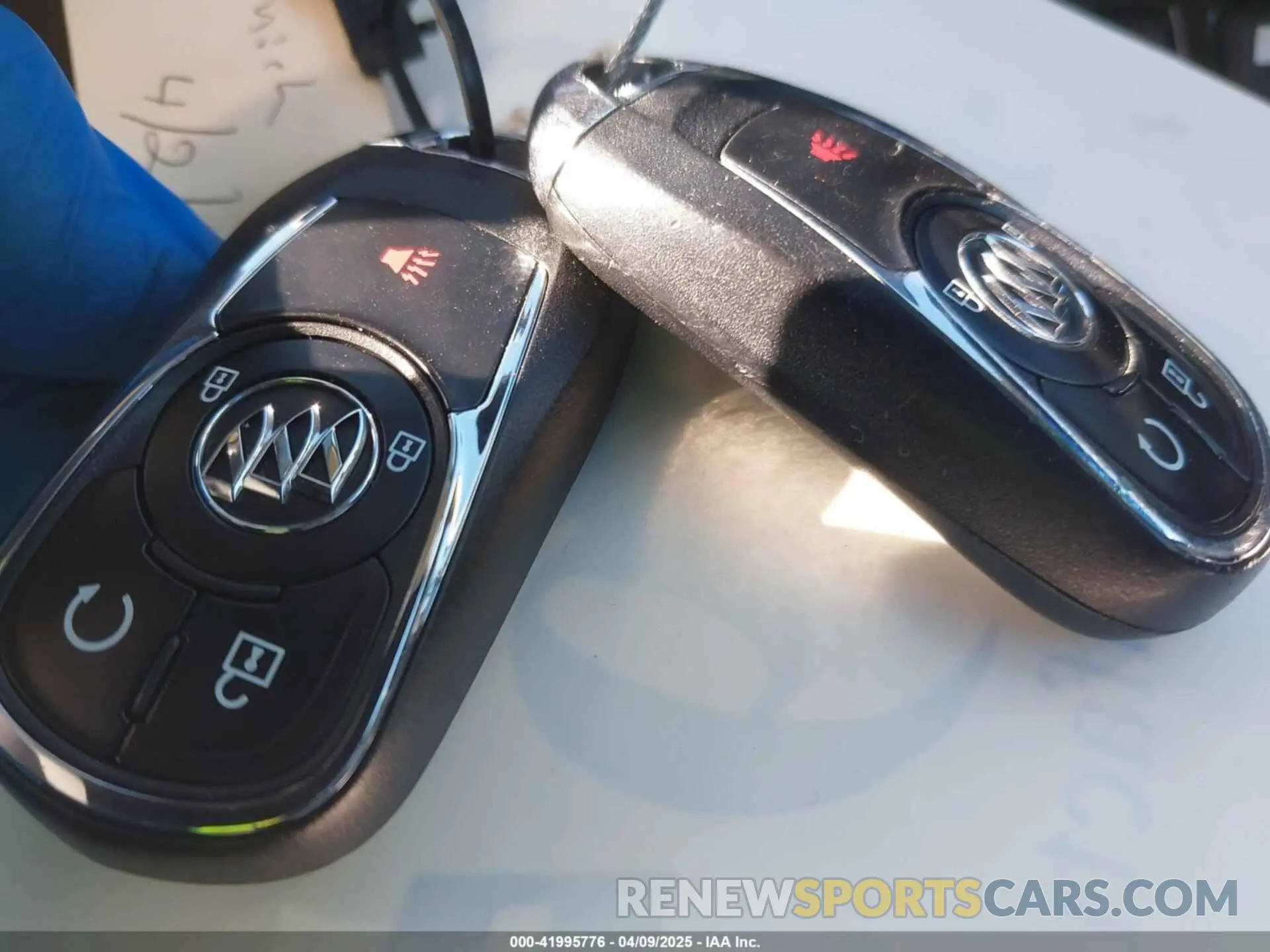 11 fotografías del automóvil dañado KL4CJESB5KB808142 BUICK ENCORE 2019