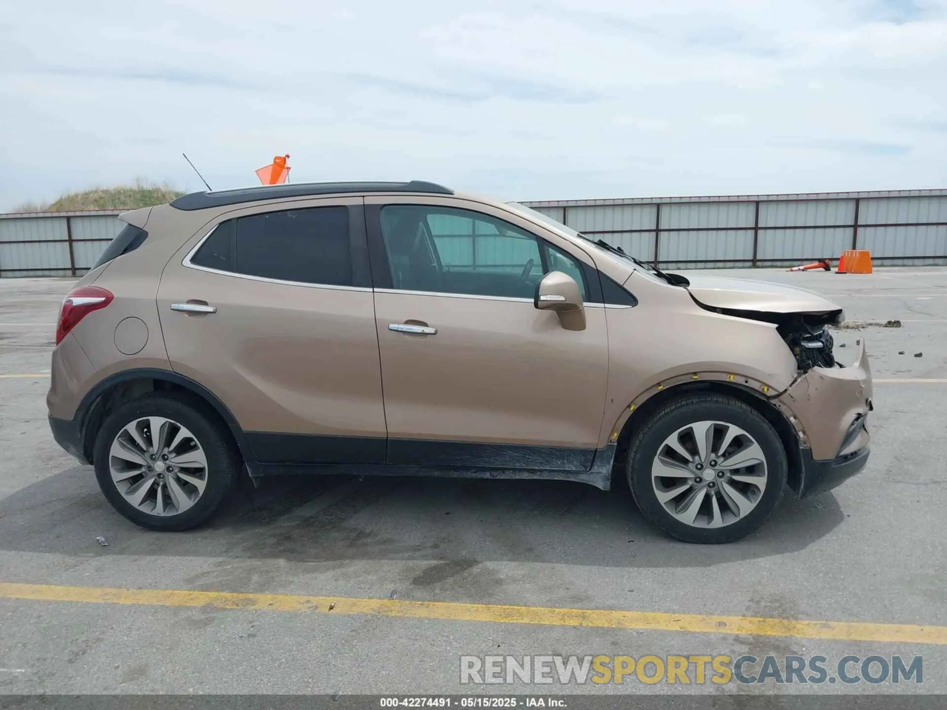 13 fotografías del automóvil dañado KL4CJESBXKB847051 BUICK ENCORE 2019