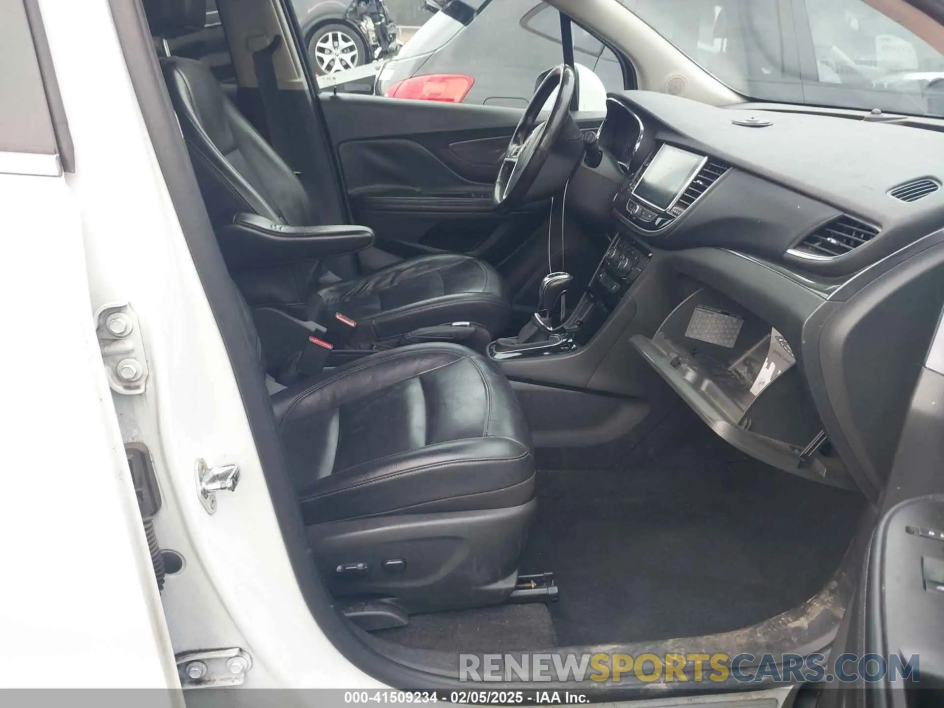 5 fotografías del automóvil dañado KL4CJGSM3KB766809 BUICK ENCORE 2019