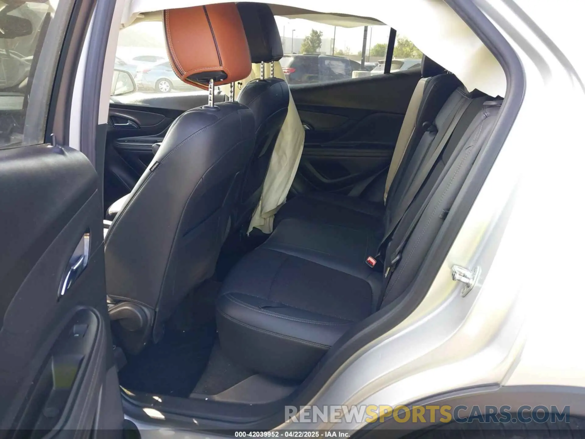8 fotografías del automóvil dañado KL4CJASB1LB014510 BUICK ENCORE 2020